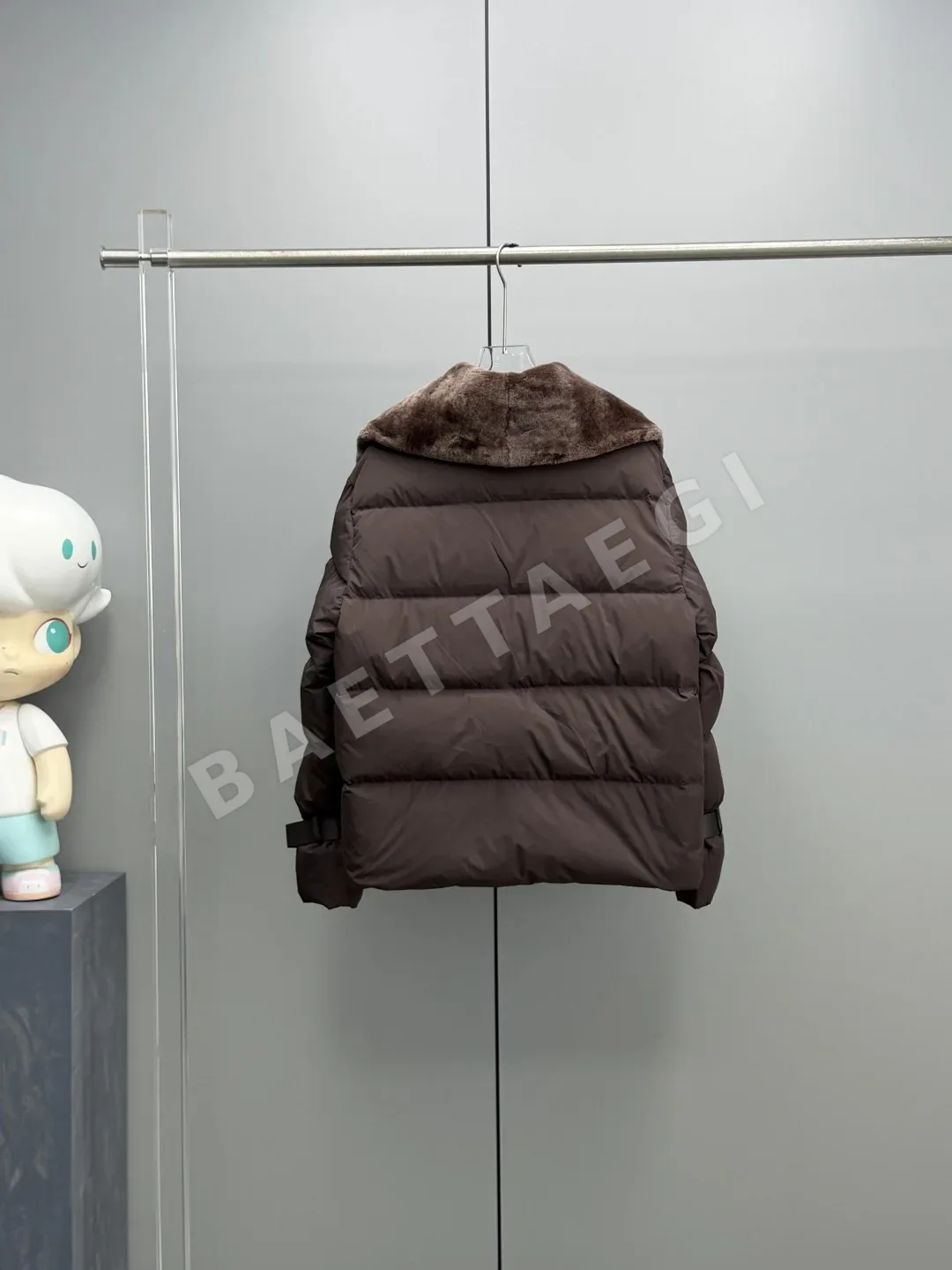 펜디 더블 F 안감 다이아몬드 퀼팅 여성 패딩 재킷 상세 이미지 9
