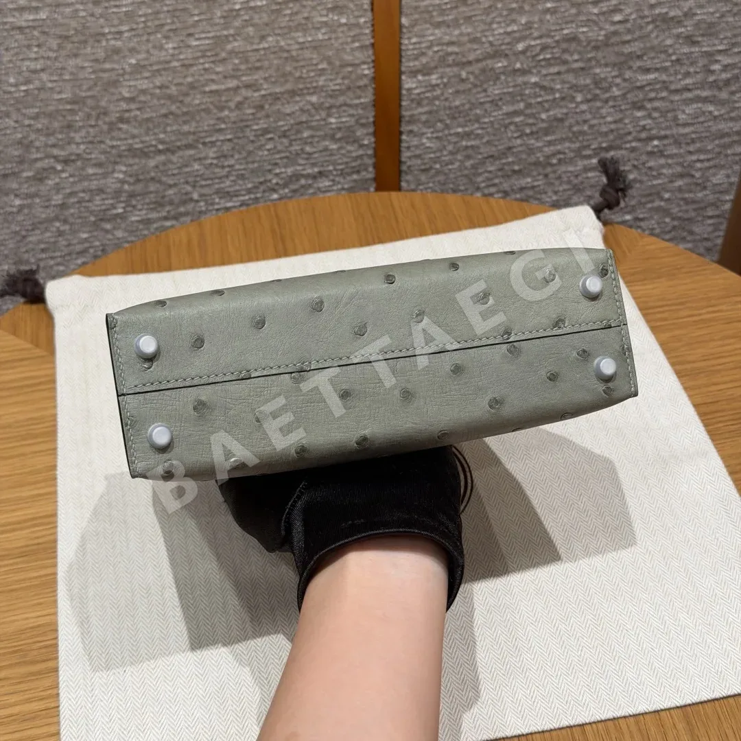 에르메스 미니 켈리 오스트리치 가방 상세 이미지 5