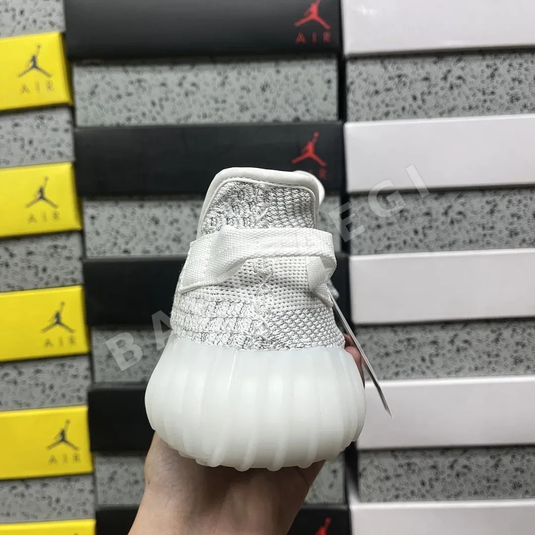 아디다스 [R] 이지 부스트 350 V2 EF2367 200726 Adidas Yeezy Boost 350 V2 상세 이미지 4