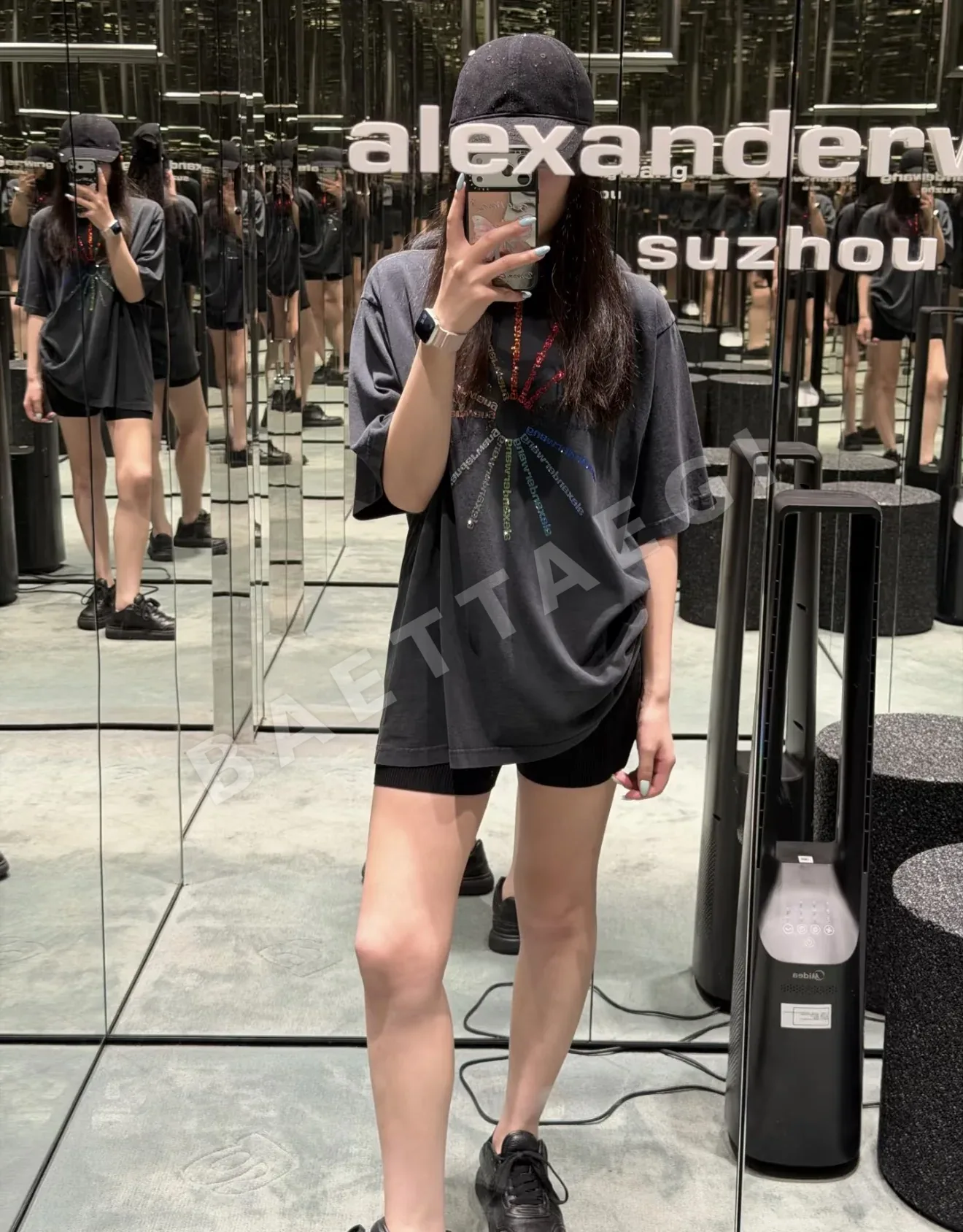 알렉산더왕 불꽃 라인스톤 오버사이즈 반팔 티셔츠 상세 이미지 3