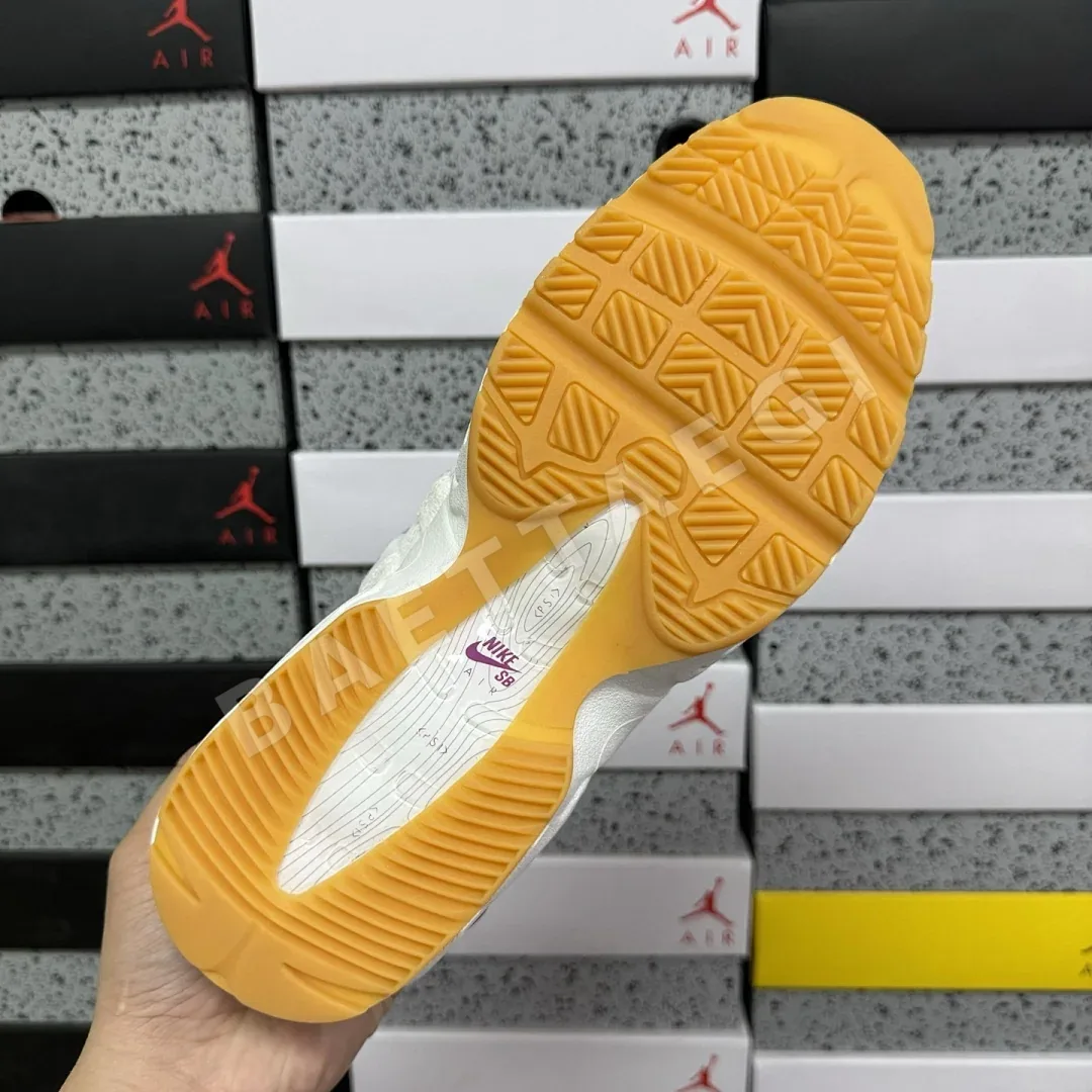 나이키 [GX] 에어 맥스 95 SB 그레이 퍼플 HF7545-100 201223 Nike Air Max 95 SB Cactus Flower 상세 이미지 3
