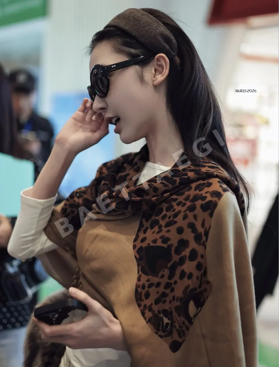 생로랑 레오파드 울 스카프 상세 이미지 3