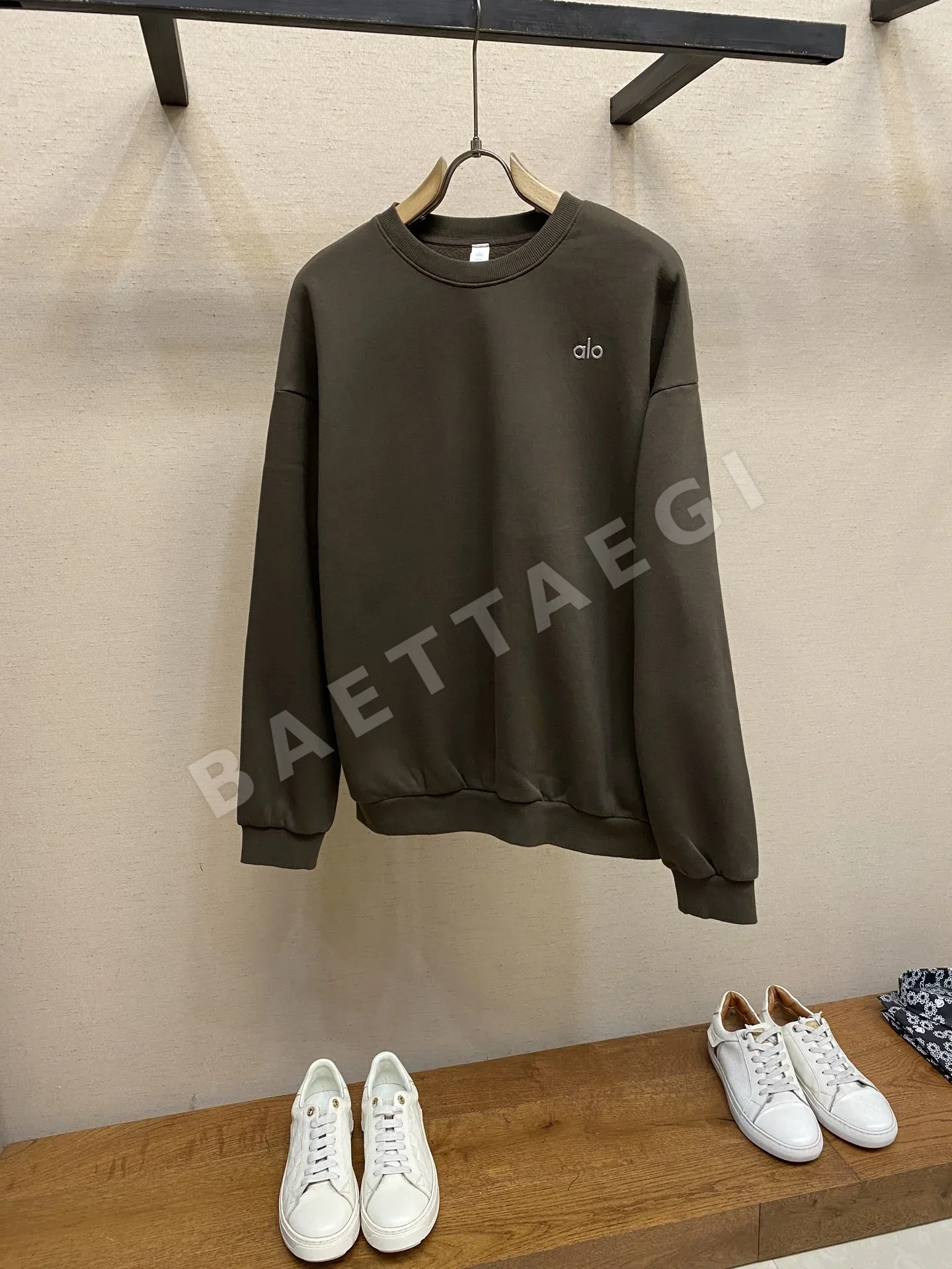 알로 클래식 크루넥 루즈핏 남성 트레이닝 셔츠 64474