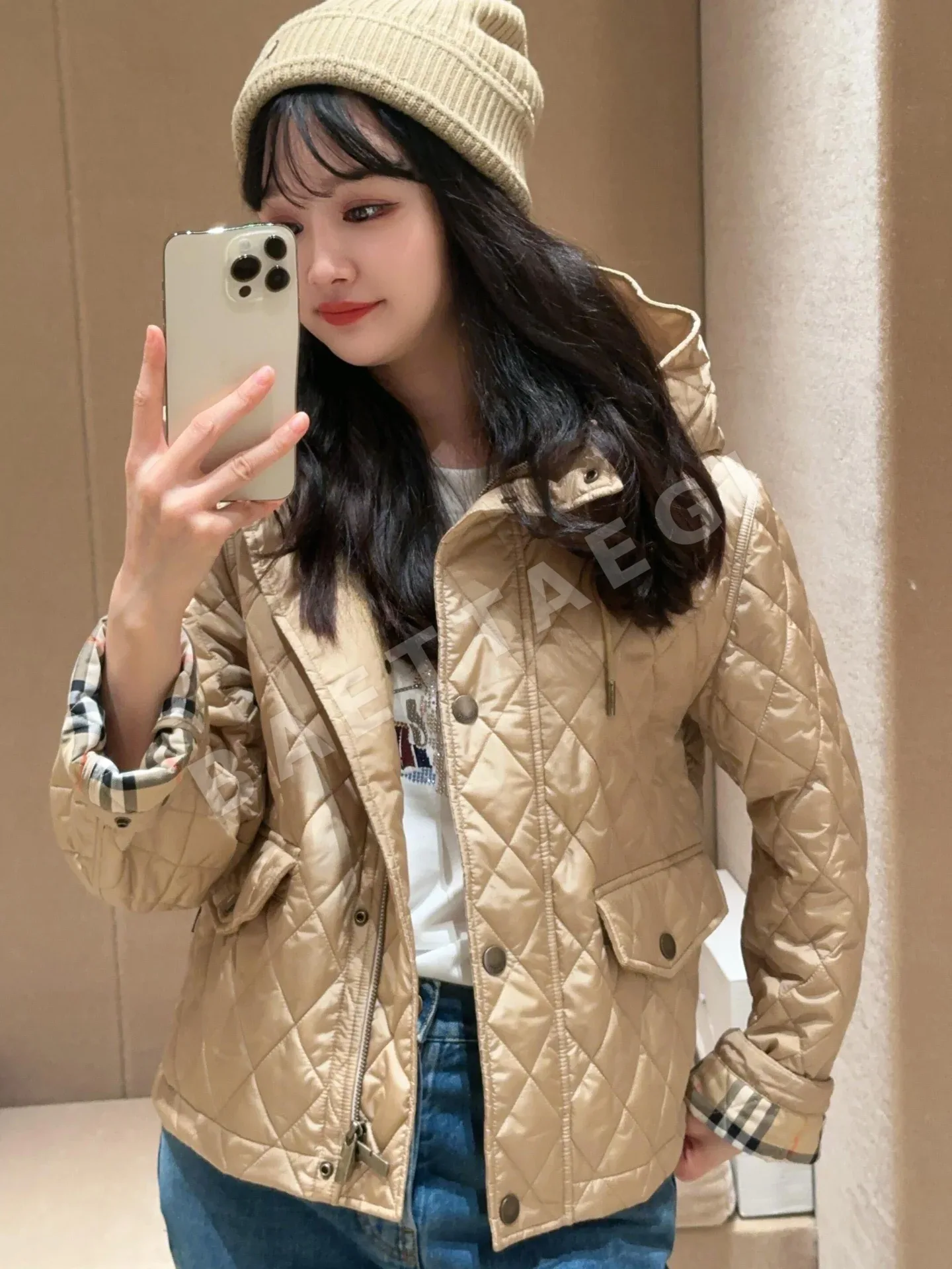 버버리 다이아몬드 퀼팅 후드 코튼 여성 자켓 상세 이미지 7