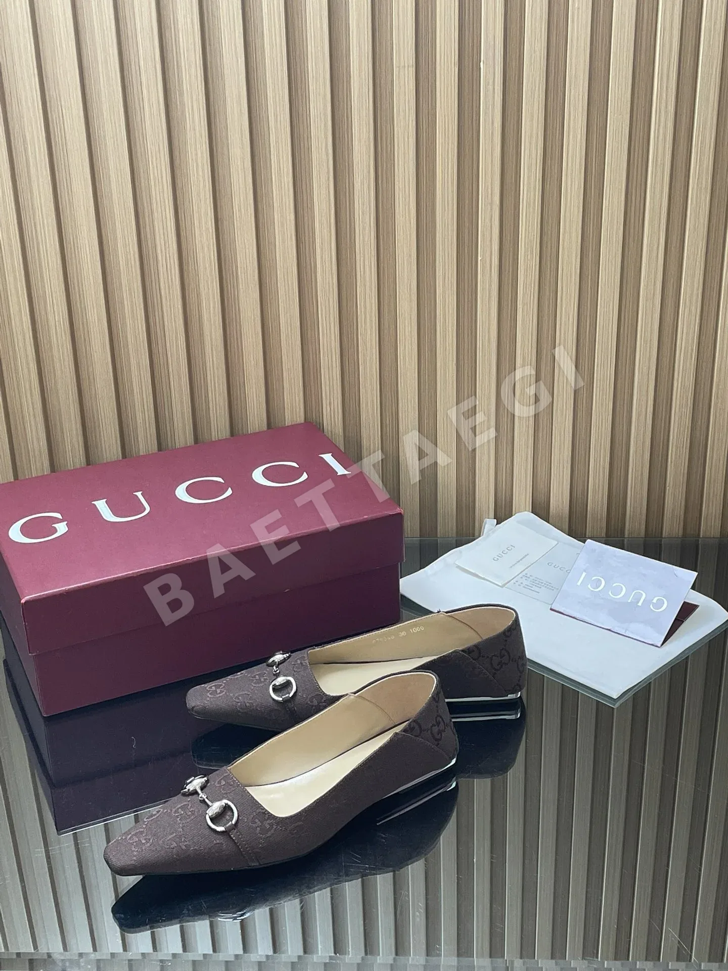 구찌 비토리아 스퀘어토 플랫 뮬 힐 상세 이미지 4