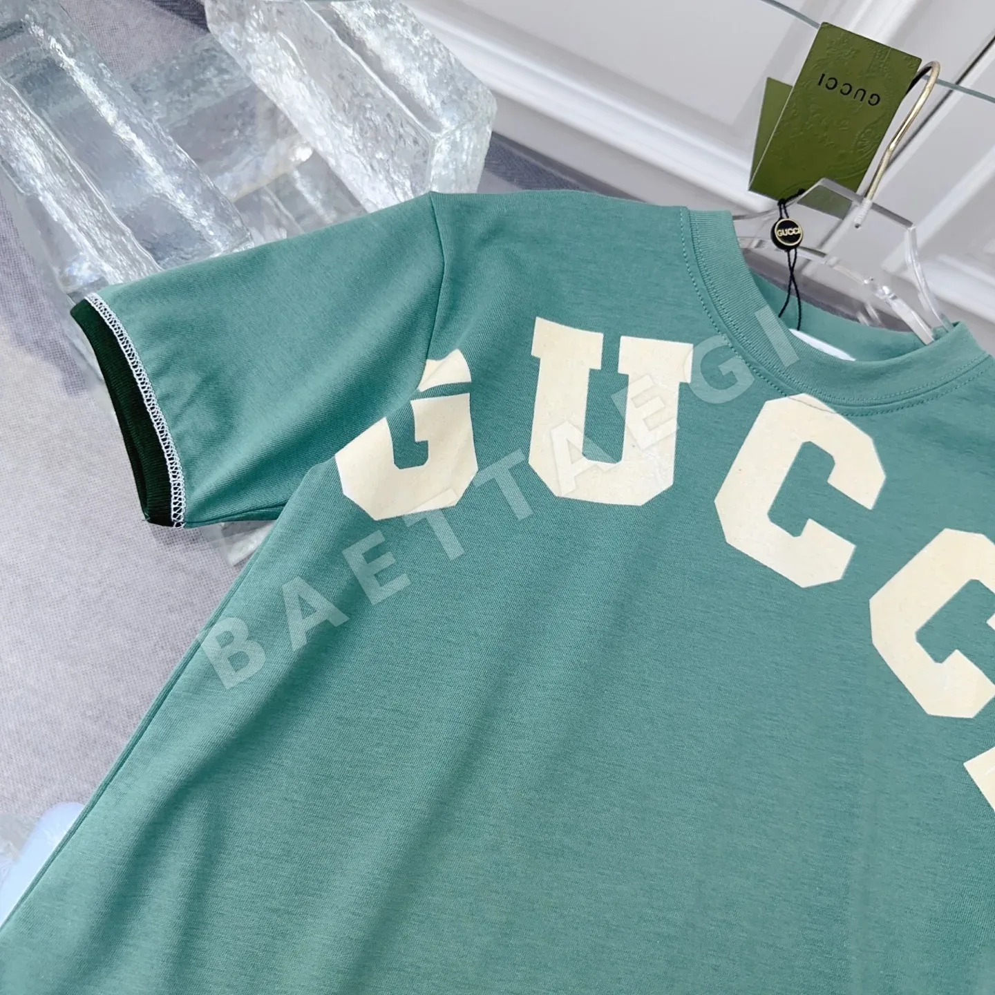구찌 GU 2026 早春子供用新作半袖Tシャツ、フロッキープリントとオリジナル品質、230gヘビーウェイト生地 Gucci 상세 이미지 4