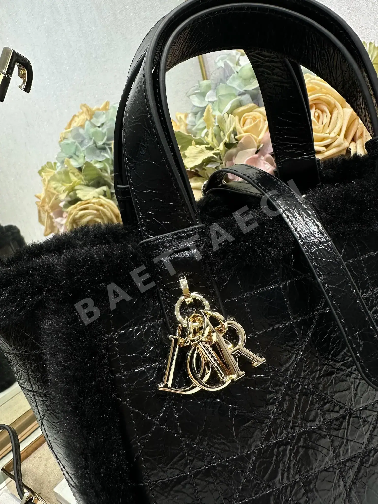 디올 뚜주흐 블랙 카프스킨 토트백 상세 이미지 5