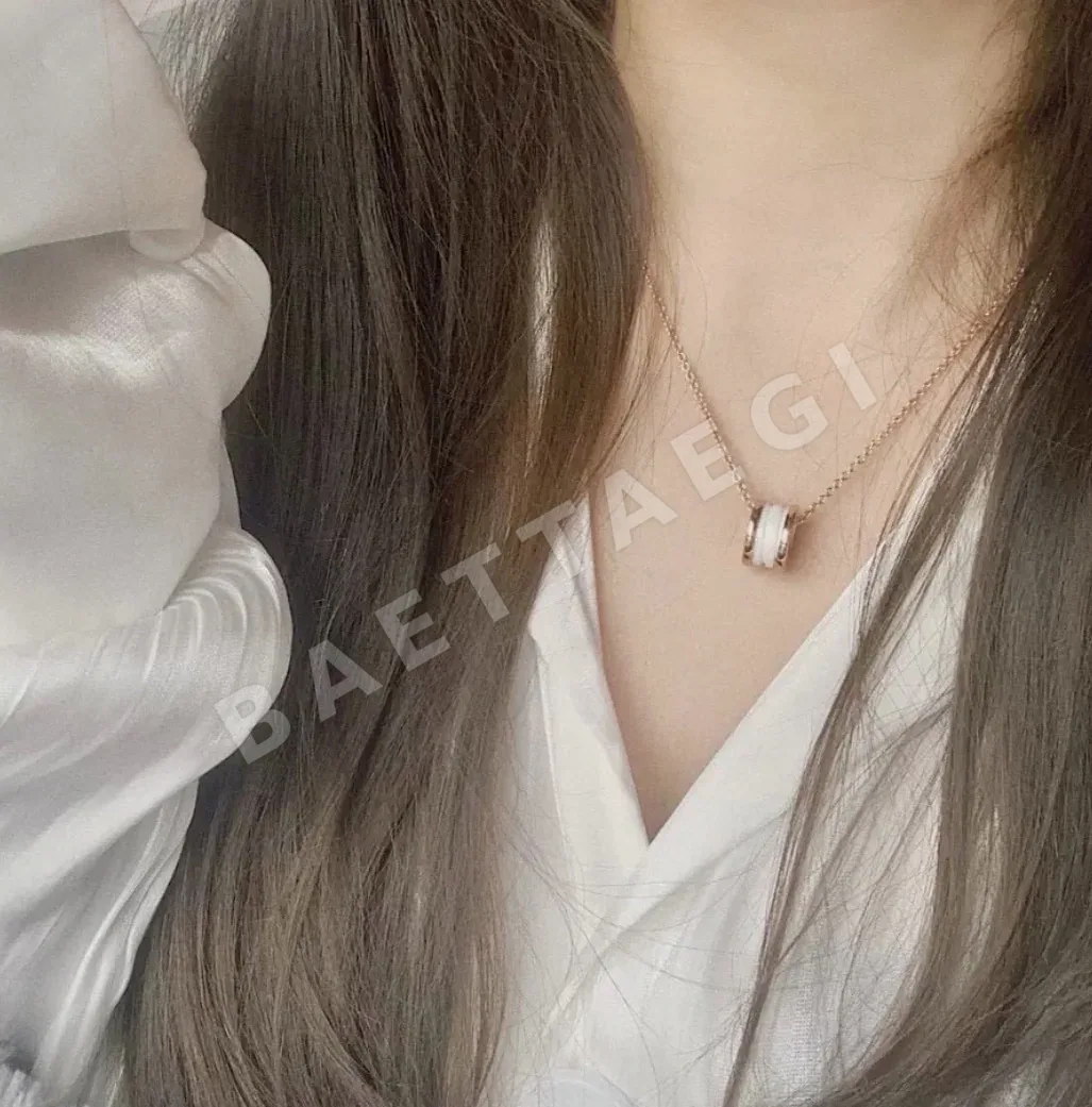 불가리 화이트 세라믹 목걸이 상세 이미지 3