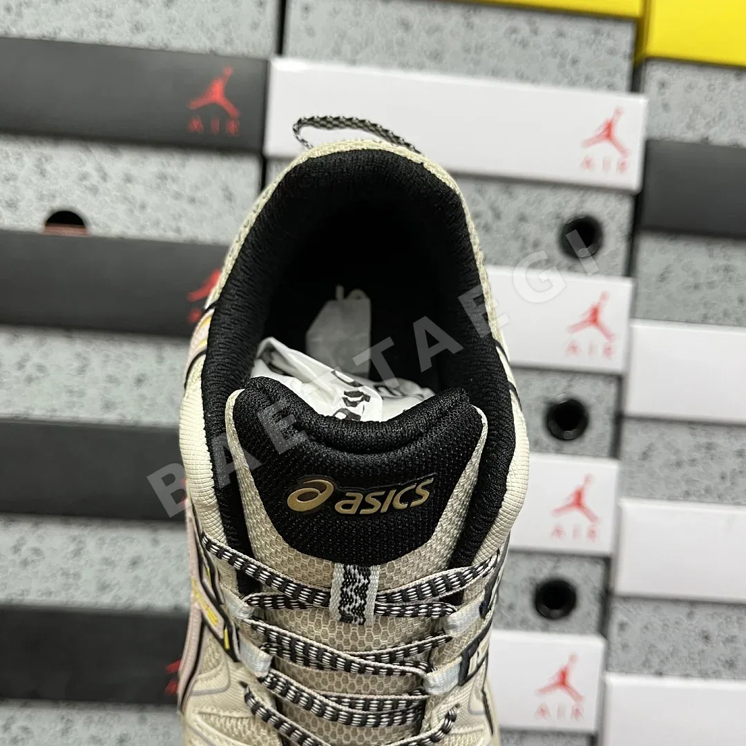 아식스 [XY] 젤 카하나 8 1012A978-201 200338 Asics Gel-Kahana 8 상세 이미지 4
