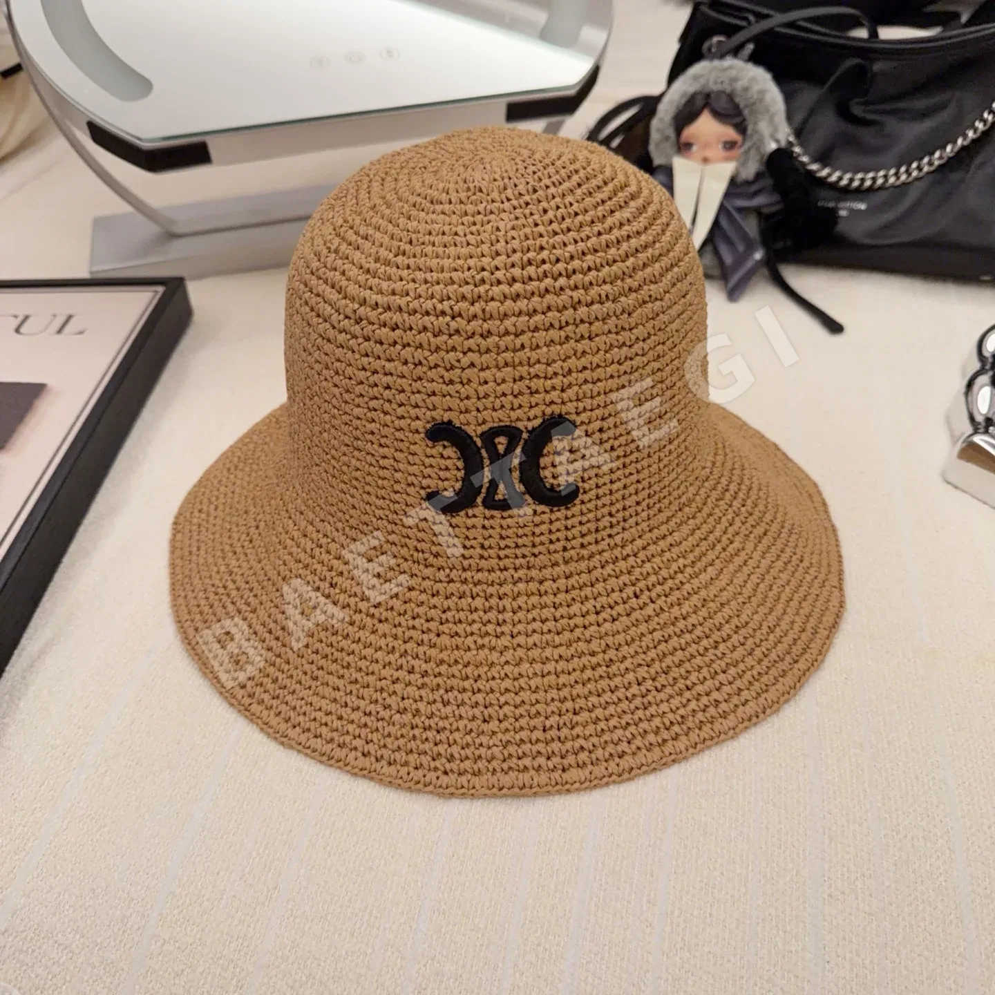 셀린느 크로셰 짜임 밀짚 모자 84065