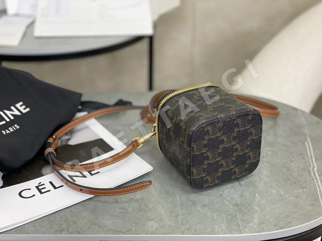 셀린느 미니 모노그램 메이크업 백 가방 상세 이미지 4