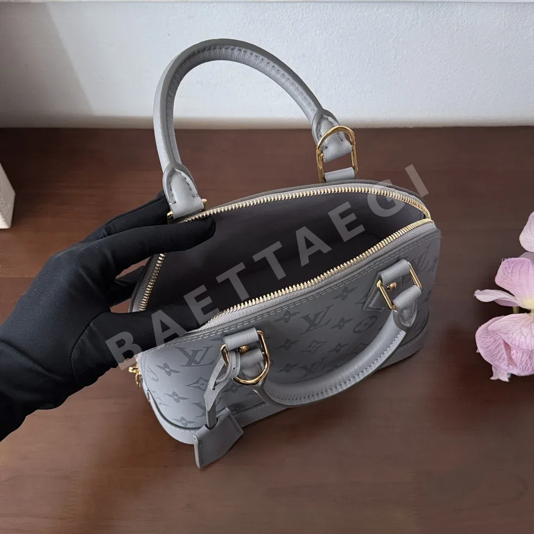 루이비통 쉘 백 BB 가방 M12561 상세 이미지 9