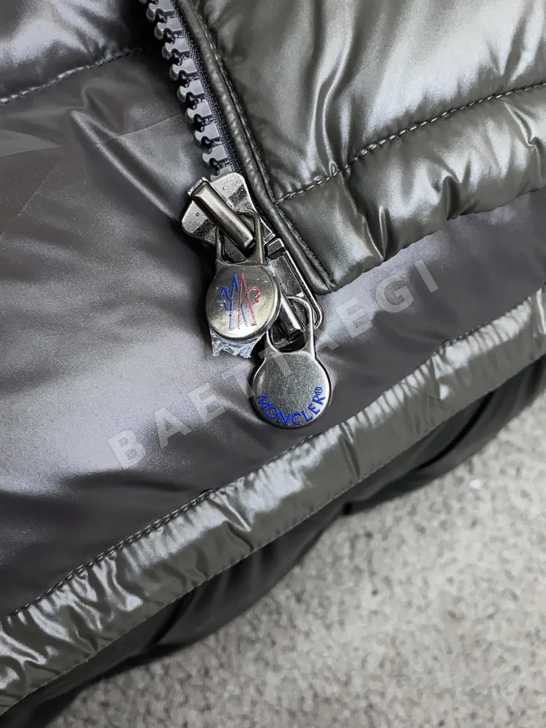 몽클레르 마야(Moncler Maya) 후드 쇼트 다운 자켓 상세 이미지 10