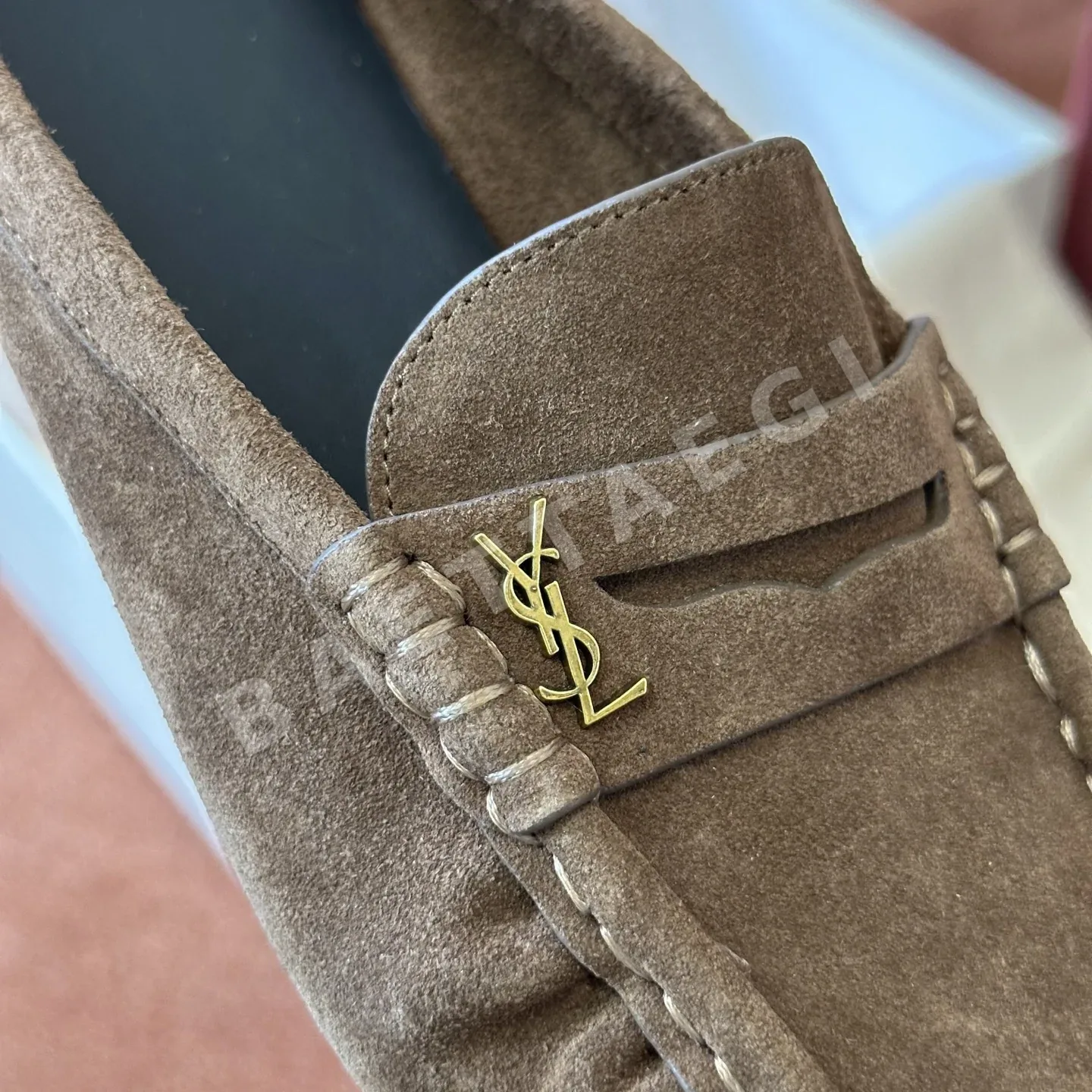 생로랑 YSL 장어 가죽 스웨이드 뮬 상세 이미지 4