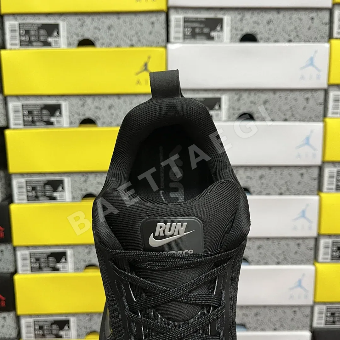 나이키 줌 보메로 18 HM6803-005 201103 Nike Zoom Vomero 18 상세 이미지 6