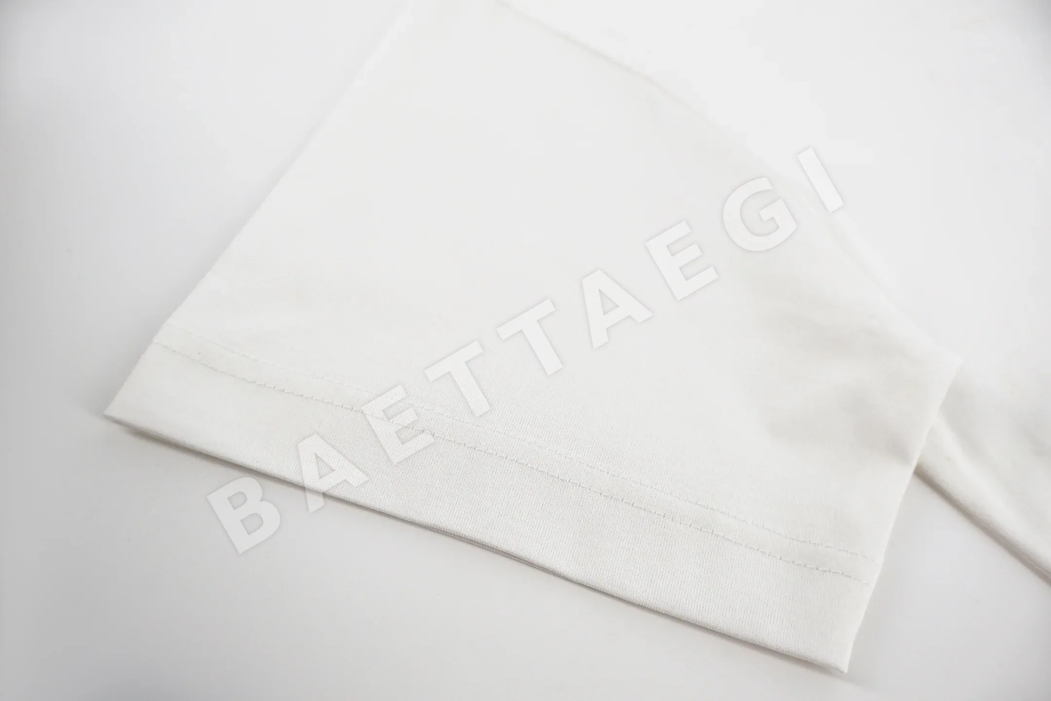 지방시 카키 7 만 바늘 입체 자수 남성 반팔 티셔츠 상세 이미지 4