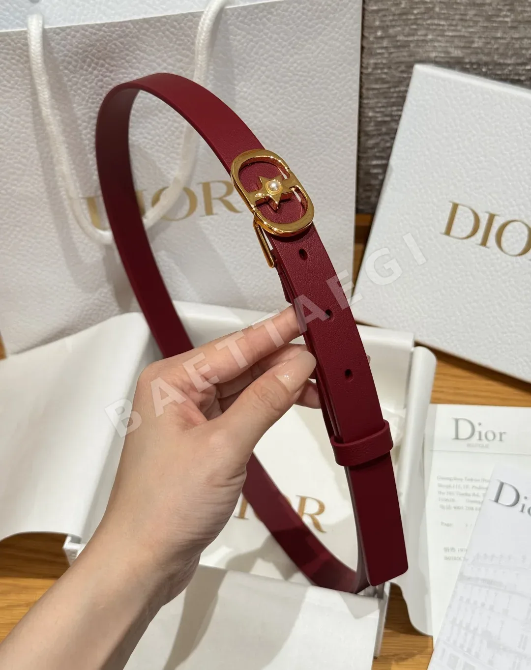 디올 럭키스타 골드 CD 버클 레드 가죽 벨트 상세 이미지 3