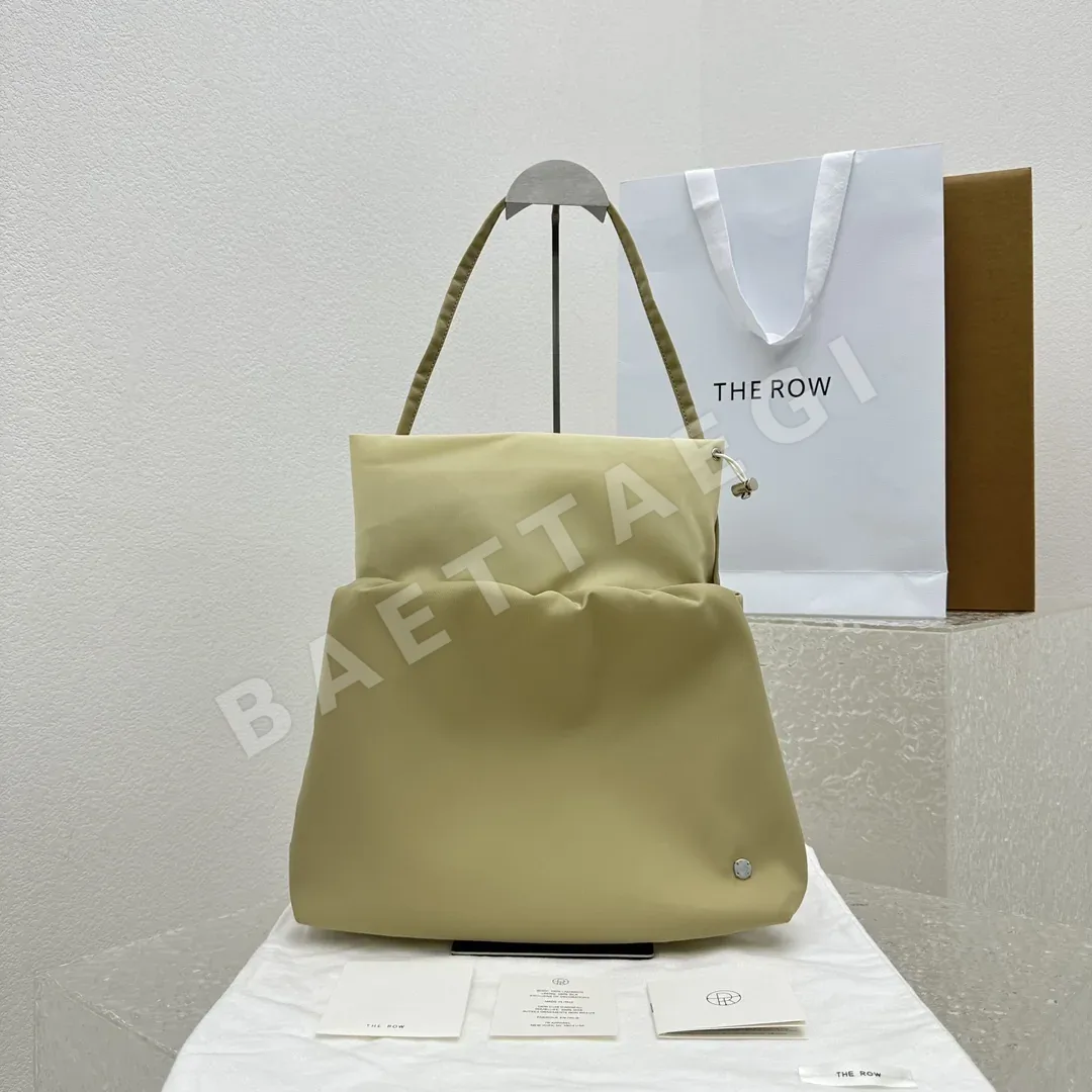 더로우 나일론 클라우드 드로스트링 숄더백 128561