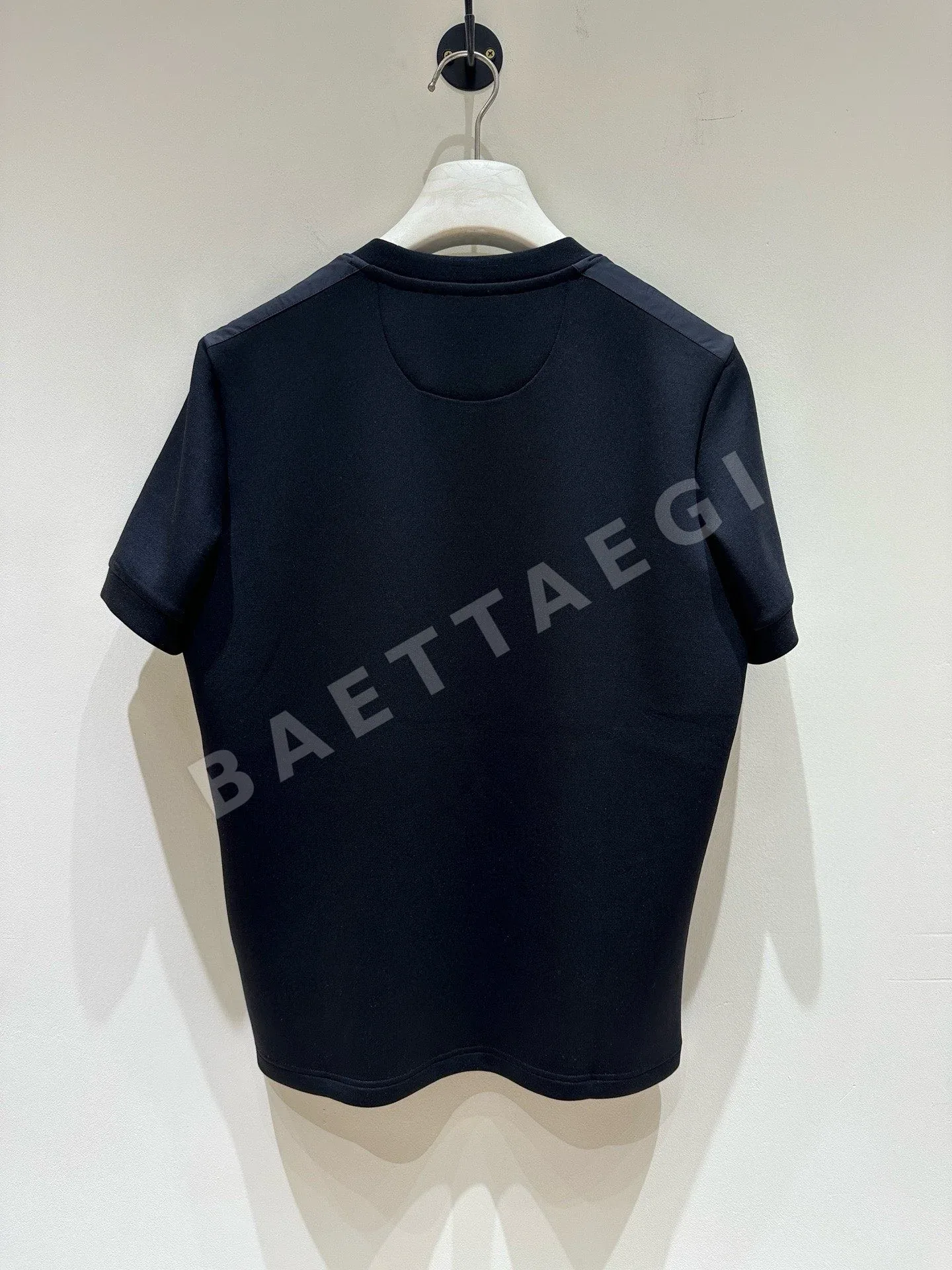 프라다 크루넥 스트레치 니트 반팔 티셔츠 P240 상세 이미지 2
