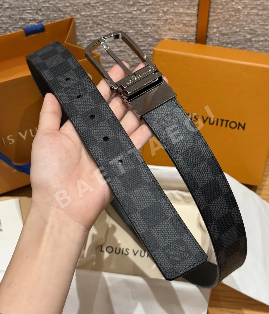 루이비통 JD350 슬렌더 35mm 리버서블 벨트 상세 이미지 5