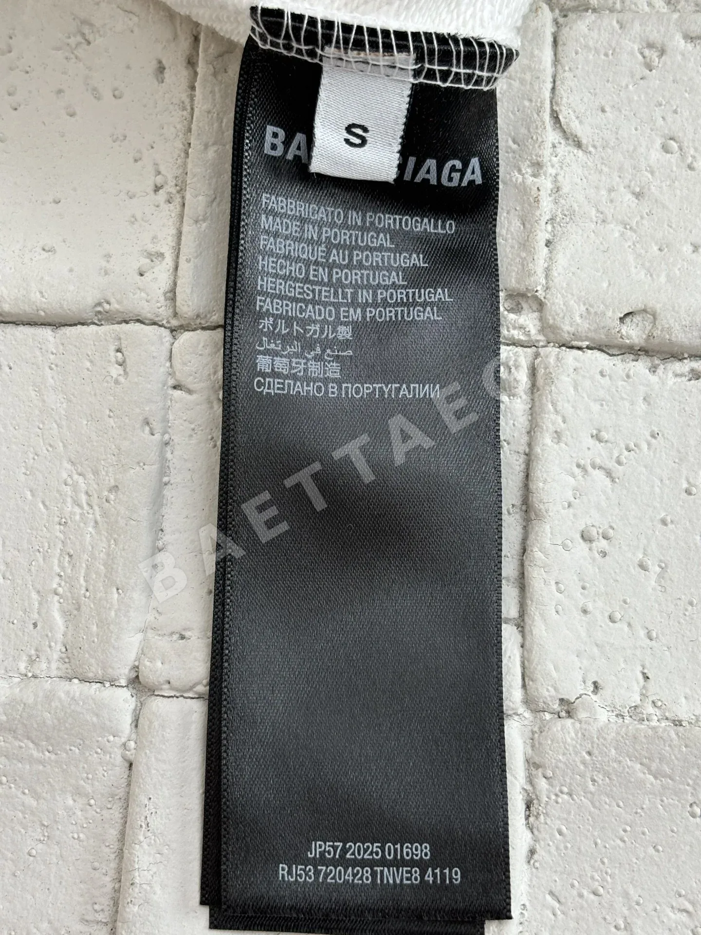 발렌시아가 원형 자수 코튼 반바지 남녀공용 상세 이미지 8