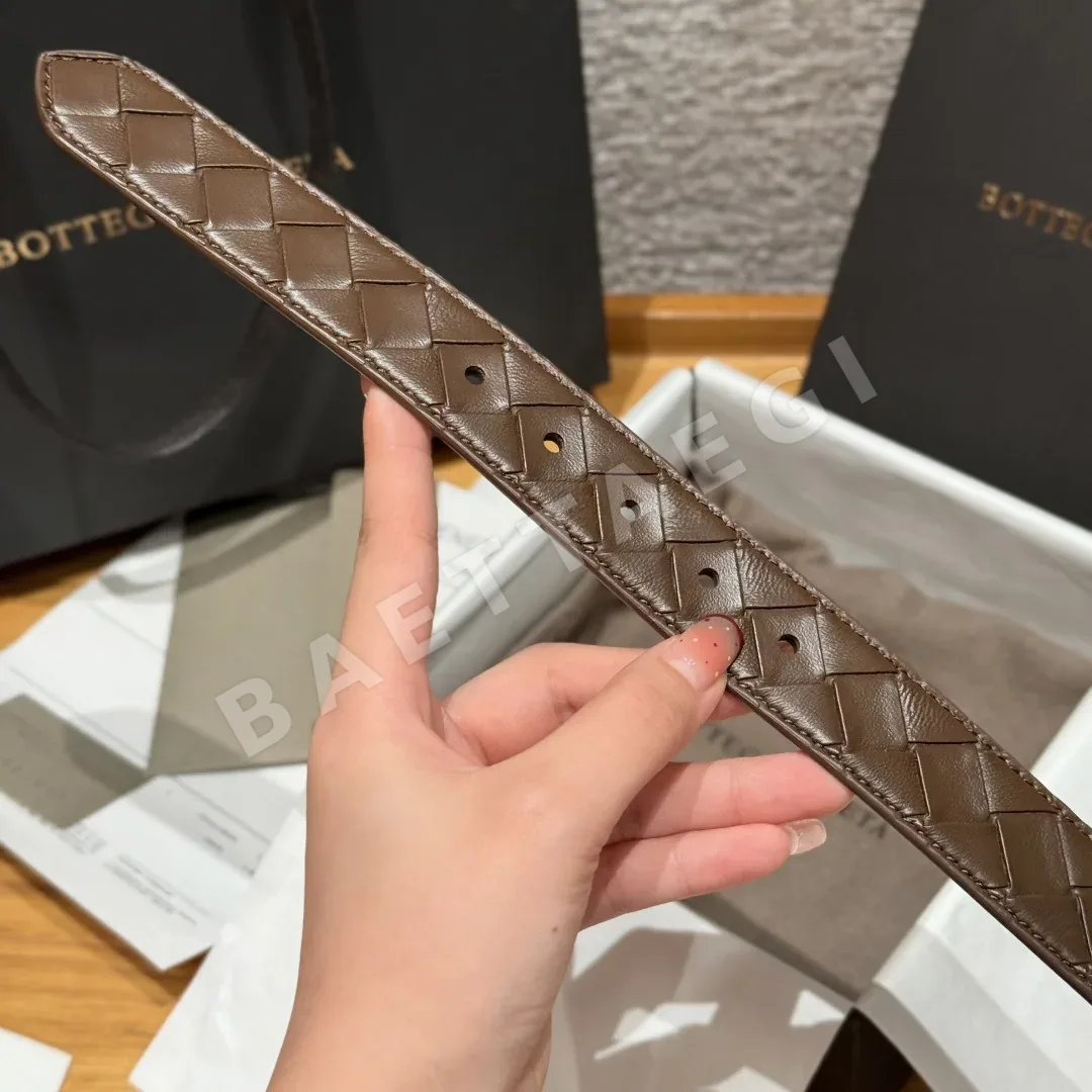 보테가베네타 손직조 송아지가죽 남성 벨트 상세 이미지 9