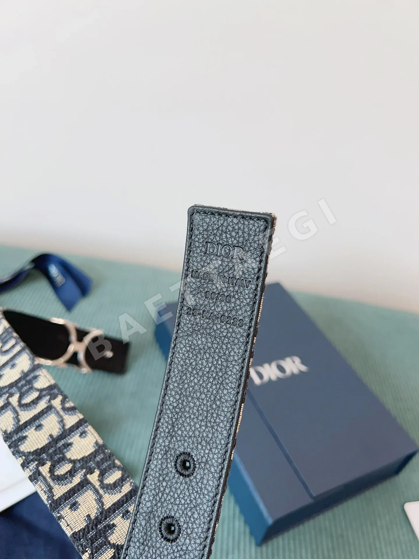 디올 오블리크 캔버스 송아지가죽 벨트 상세 이미지 7