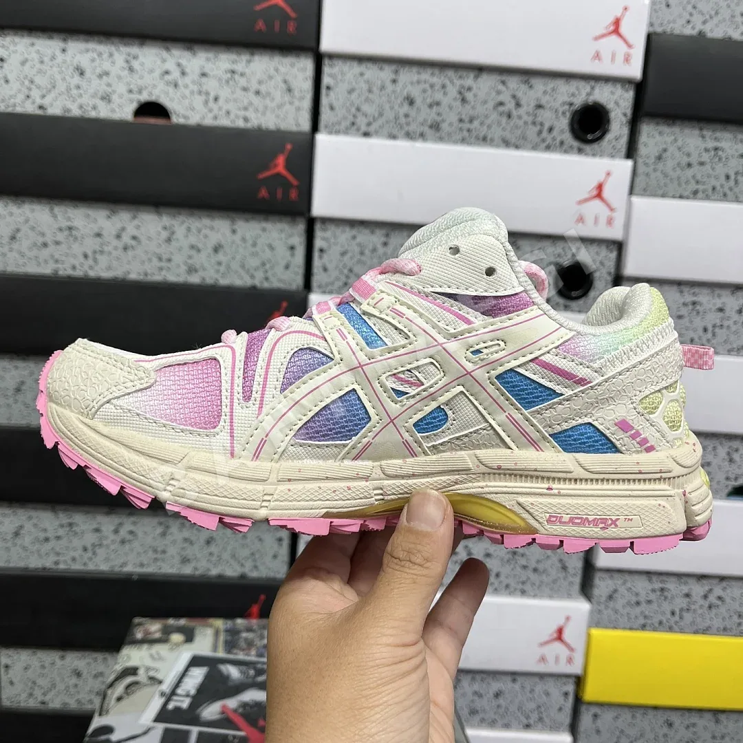 아식스 [XY] 젤 카하나 8 1012A978-100 200346 Asics Gel-Kahana 8 상세 이미지 4