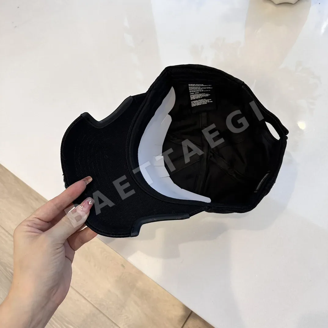발렌시아가 절개 배색 베이스볼캡 상세 이미지 6