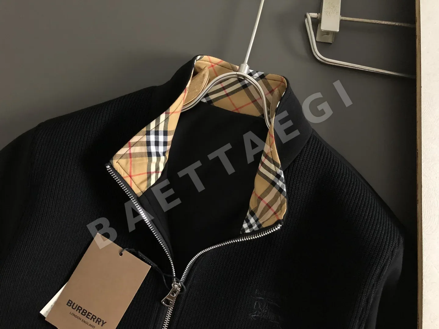 버버리 체크 카라 울 자켓 상세 이미지 4