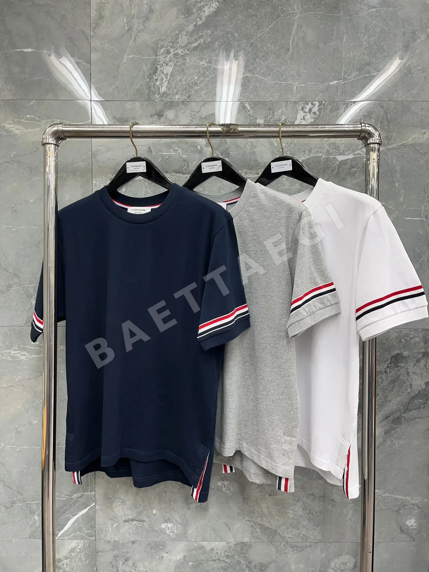 톰브라운 더블 슬리브 골지 크루넥 반팔 티셔츠 40582