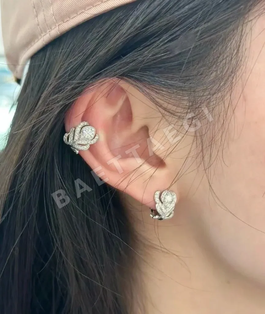 부쉐론 골드 깃털 클립 귀걸이 63284