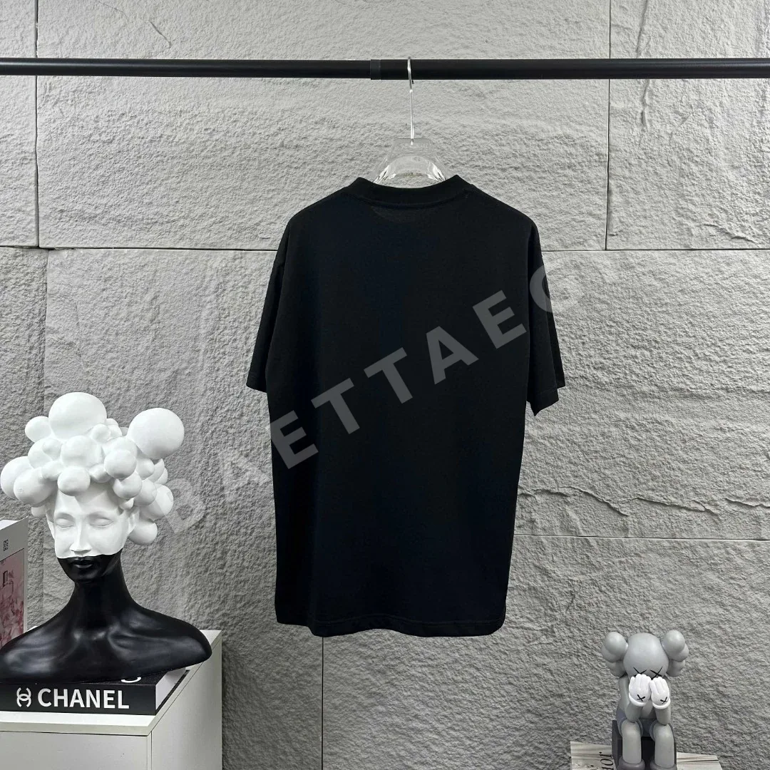 몽클레르 레터 프린트 코튼 반팔 티셔츠 남여공용 상세 이미지 6