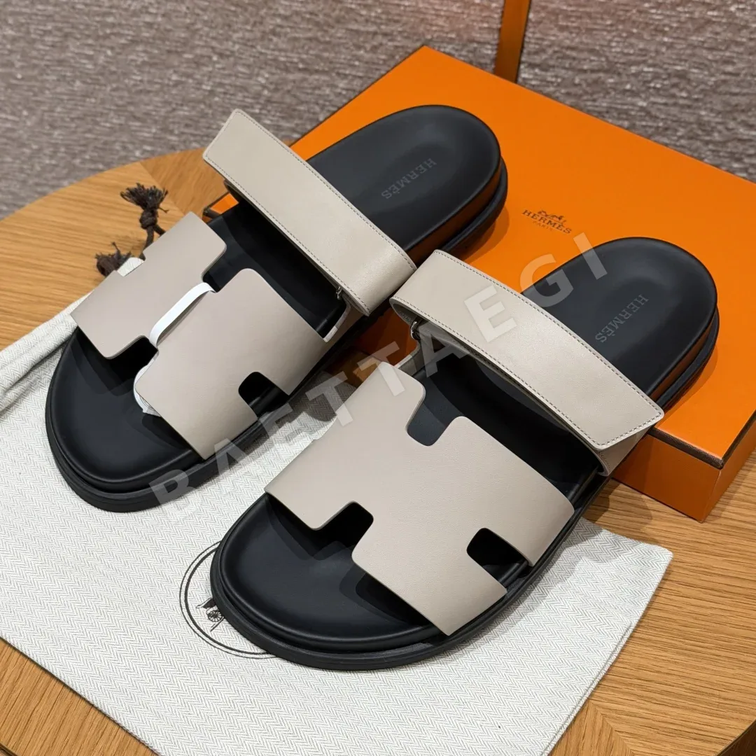 에르메스 180 시프레 샌들 8322