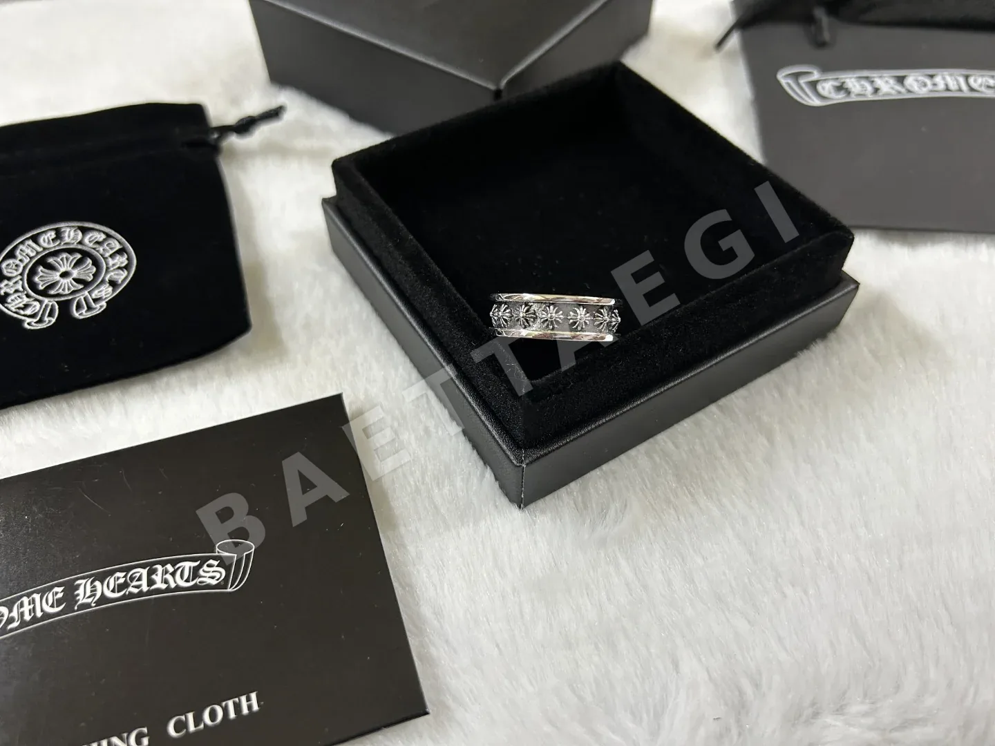 크롬하츠 하트 크로스 플라워 반지 상세 이미지 2