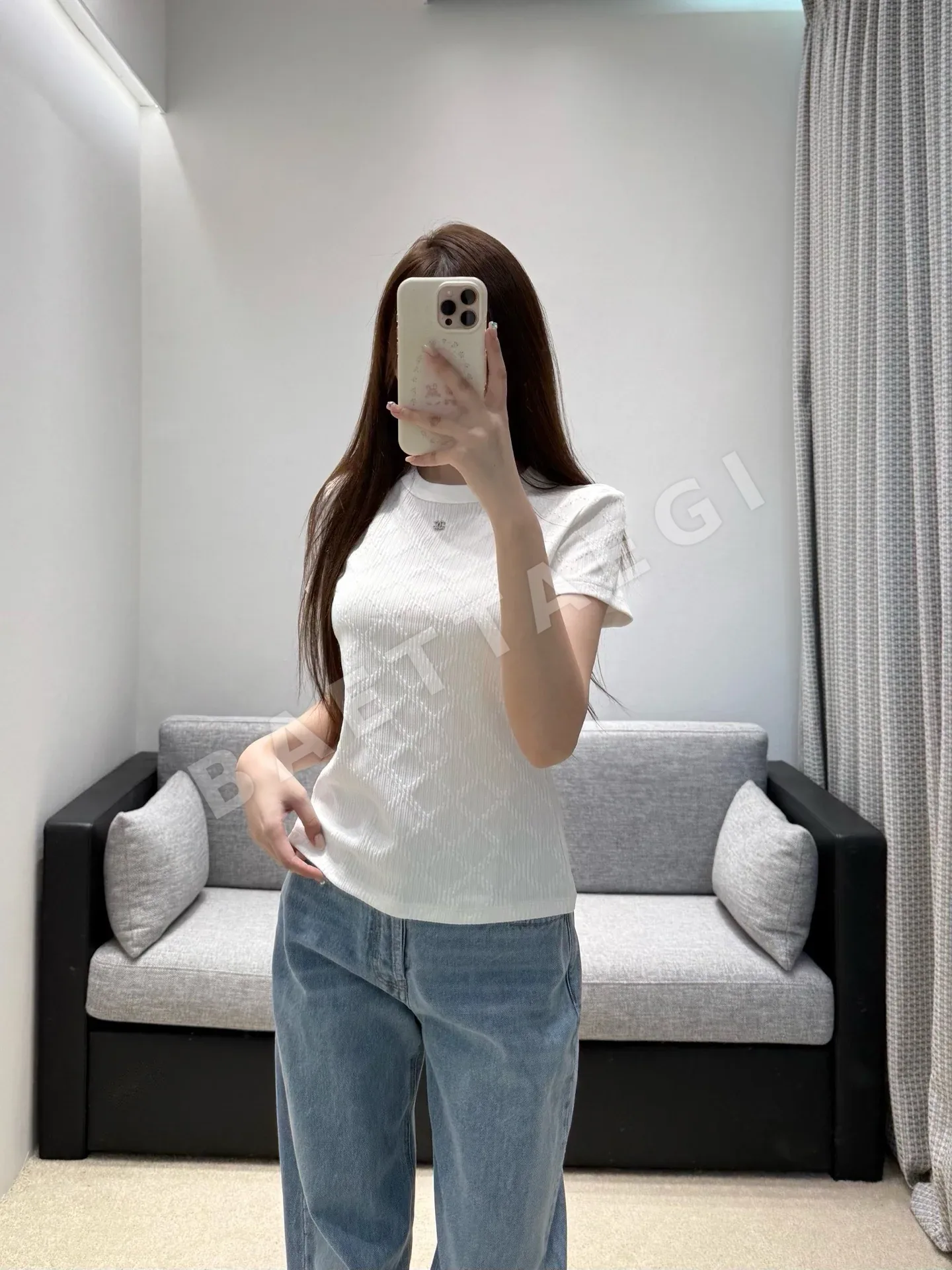 샤넬 퀼팅 미니 로고 반팔 니트 탑 상세 이미지 9