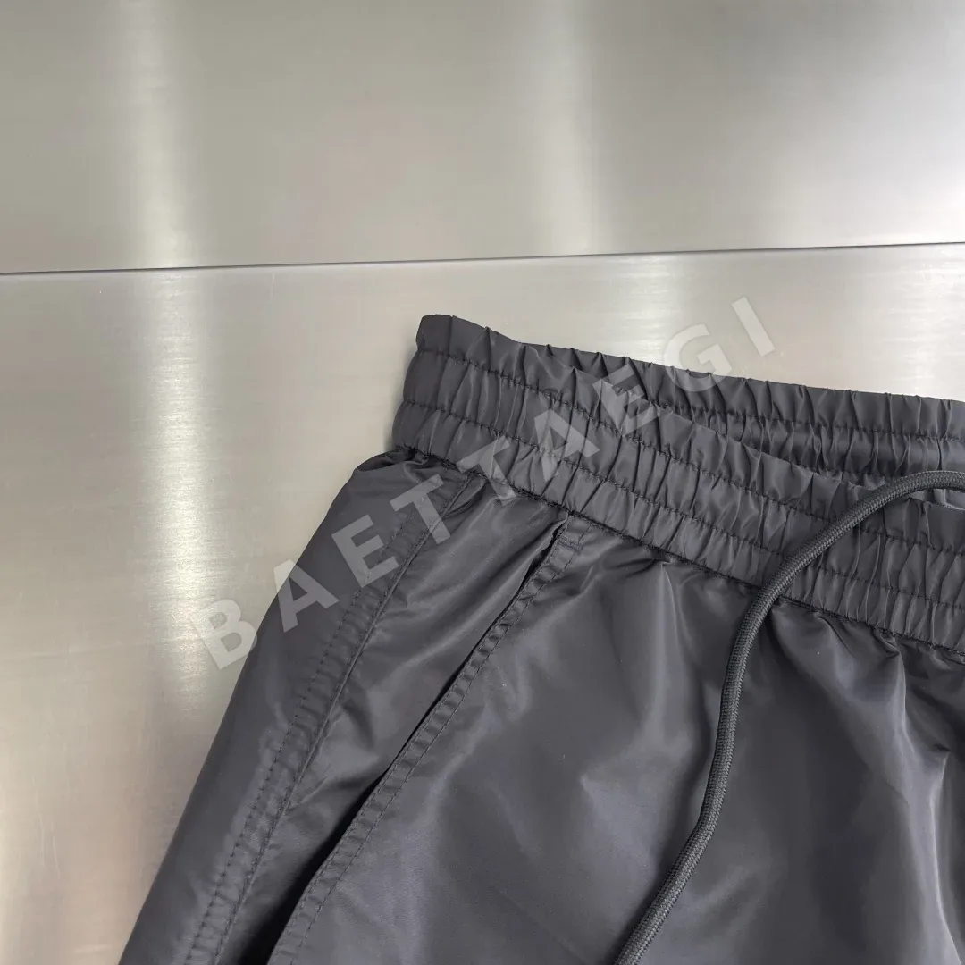 프라다 유니섹스 나일론 카고 반바지 상세 이미지 4