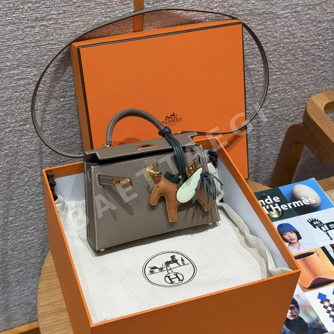 에르메스 미니 켈리 2 엘리펀트 그레이 가죽 가방 상세 이미지 2