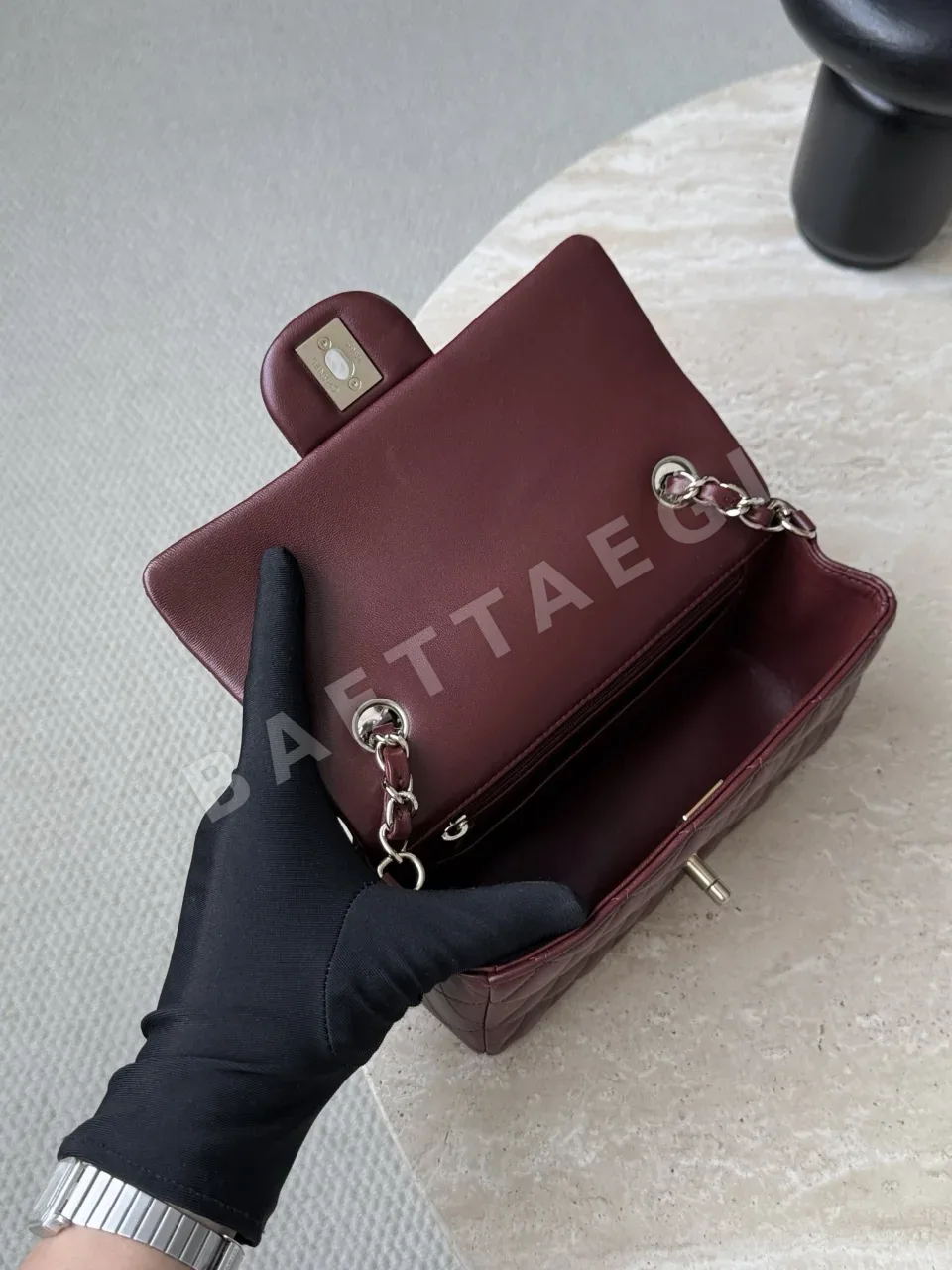 샤넬 다크 레드 양가죽 연금장 가방 33436