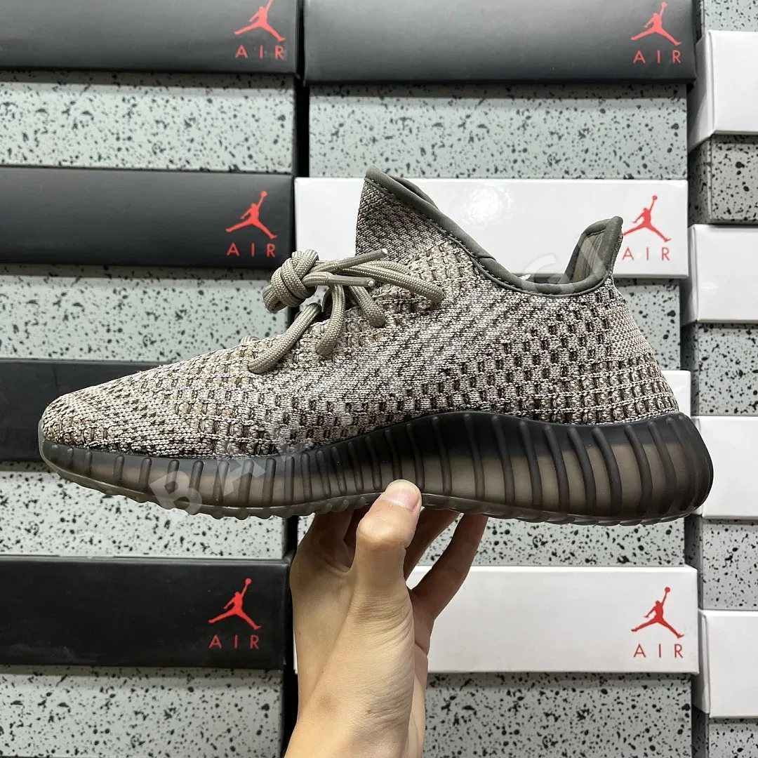 아디다스 [XQ] 이지 부스트 350 V2 GW0089 200794 Adidas Yeezy Boost 350 V2 Ash Stone 상세 이미지 3