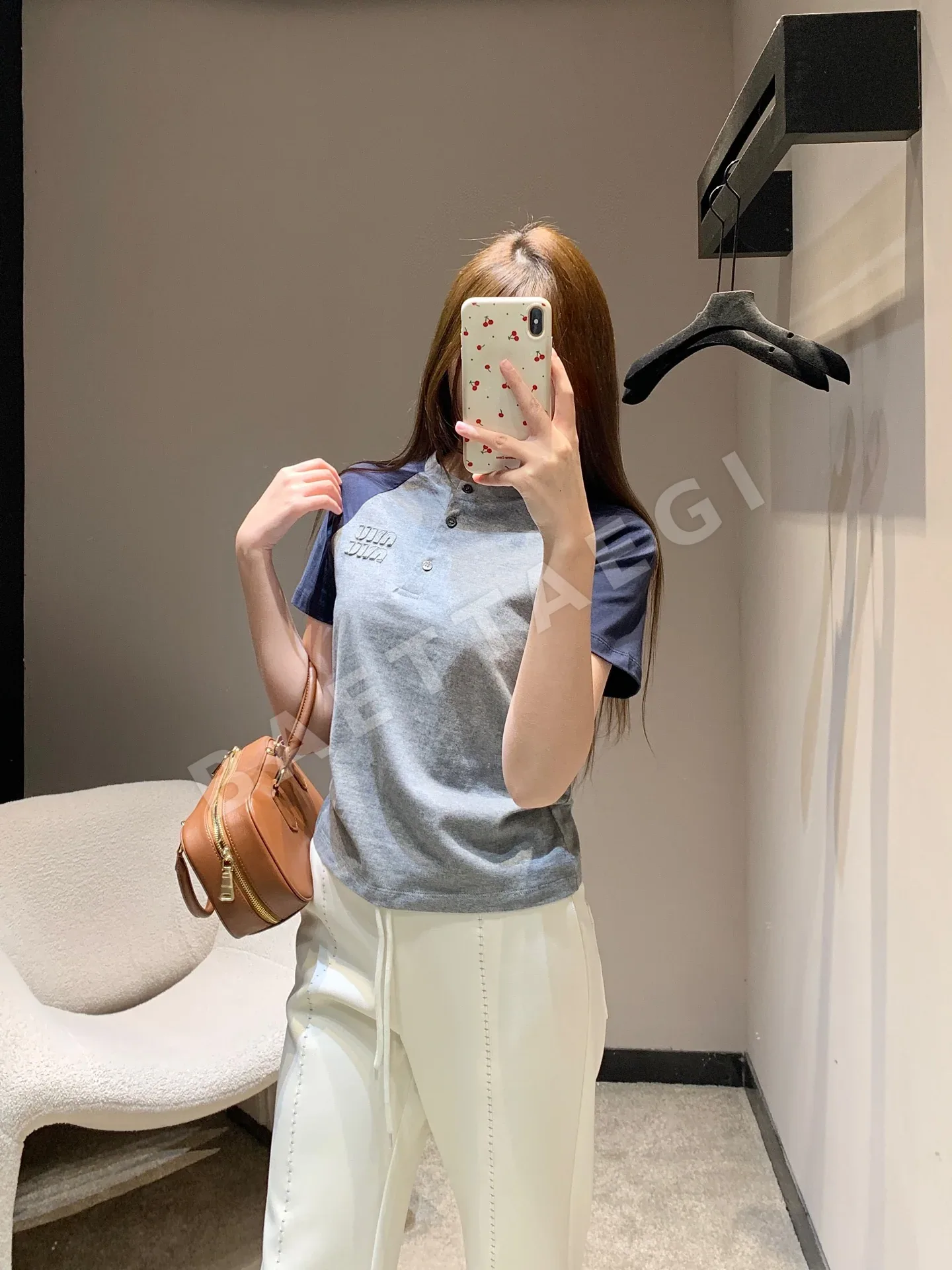 미우미우 컬러블록 크루넥 반팔 티셔츠 상세 이미지 3