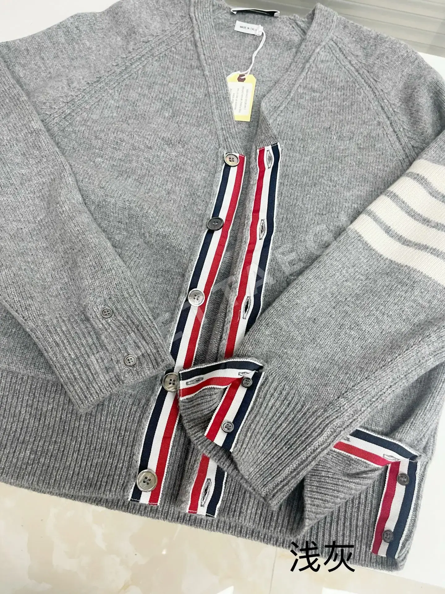 톰브라운 울 숏 래글런 가디건 상세 이미지 7
