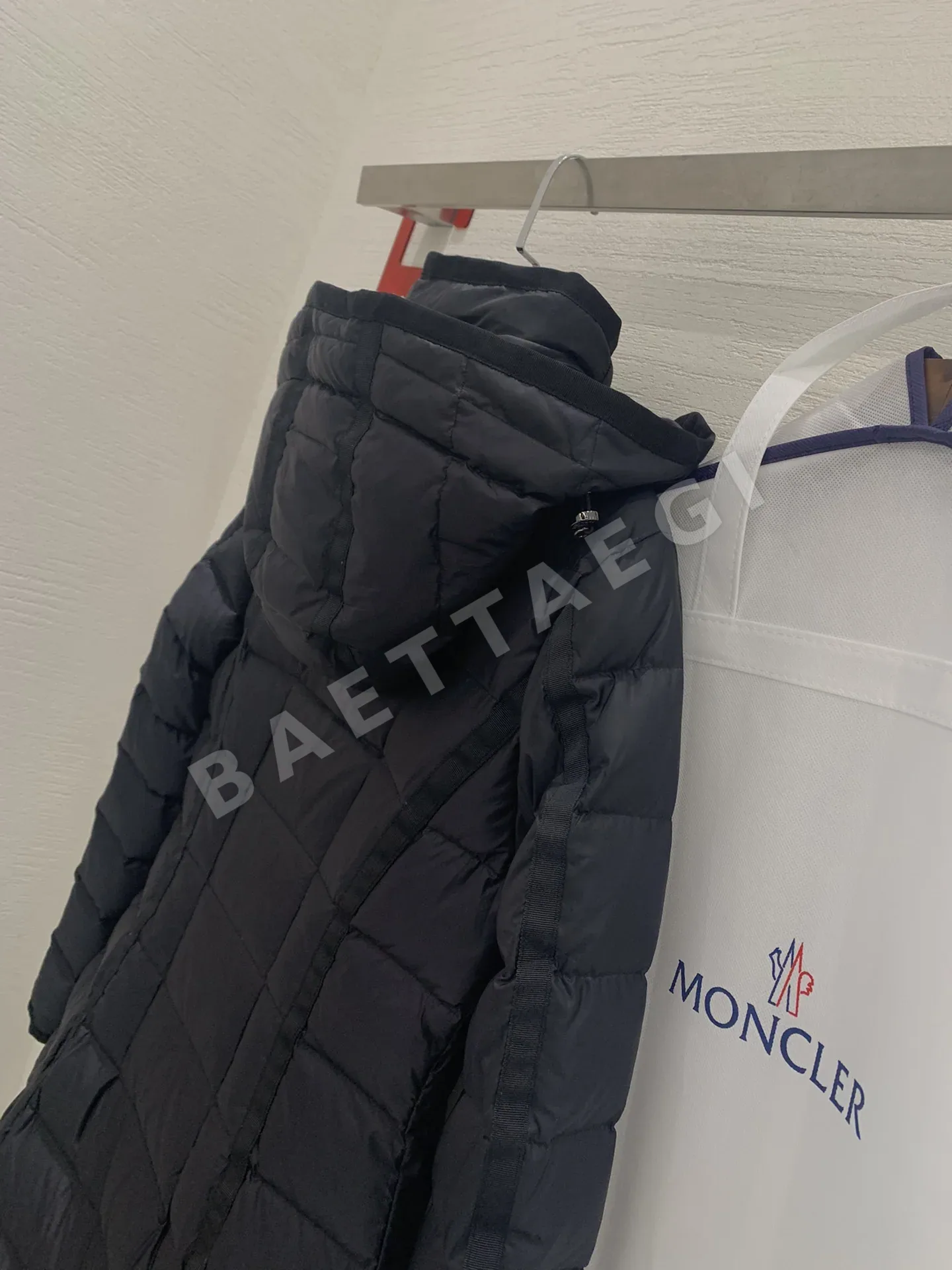 몽클레르 에르민 롱 패딩 여성용 상세 이미지 7