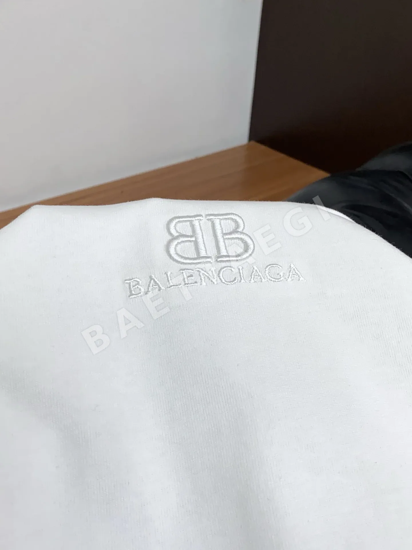 발렌시아가 남성 반팔 티셔츠 상세 이미지 8