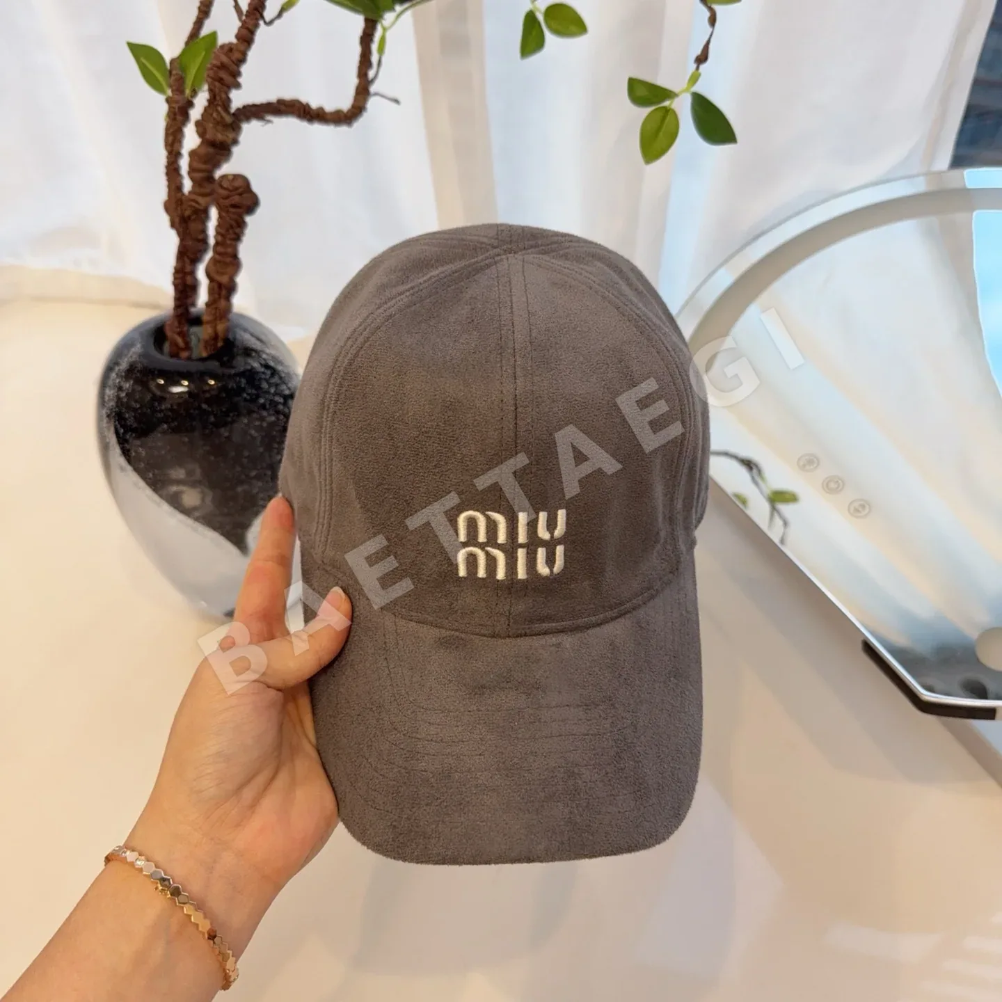 미우미우 모자 81381 Miu Miu Cap 상세 이미지 9