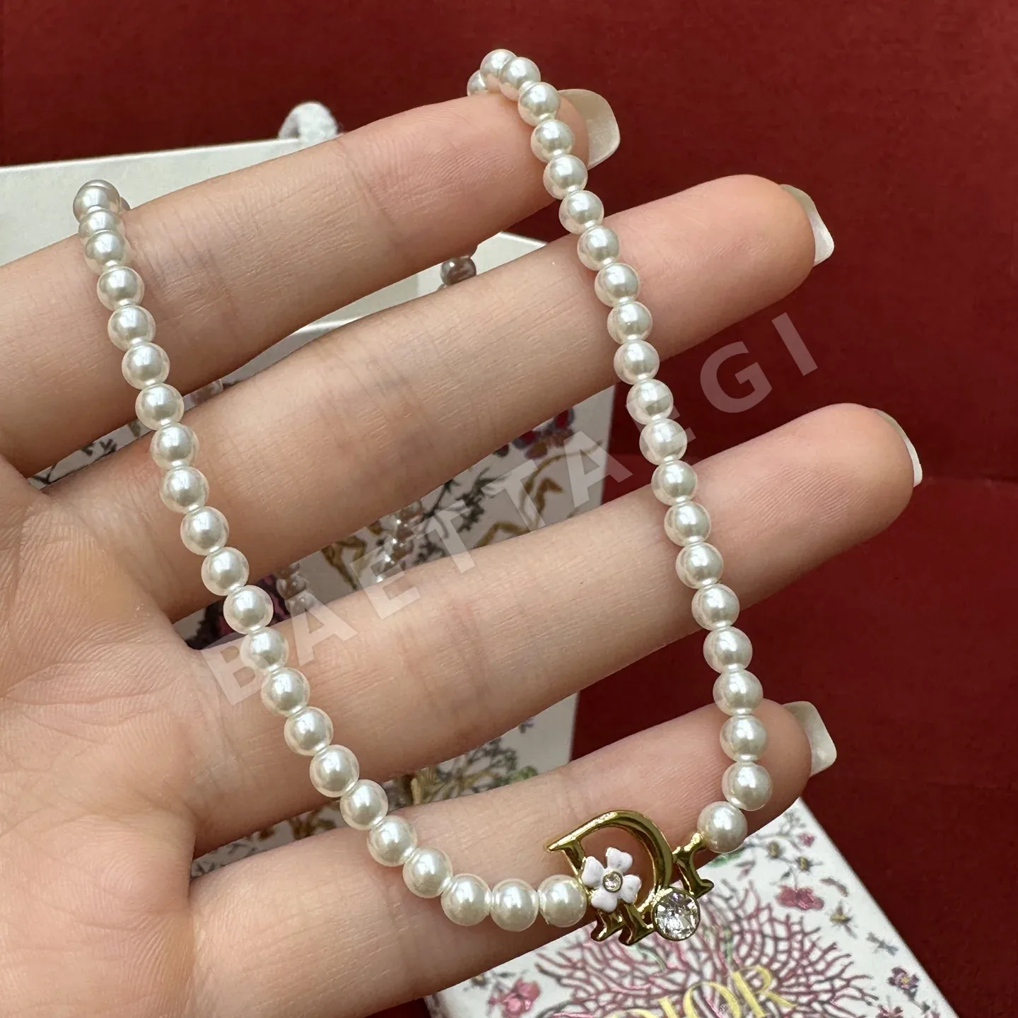 디올 에나멜 플라워 라인석 진주 목걸이 상세 이미지 2
