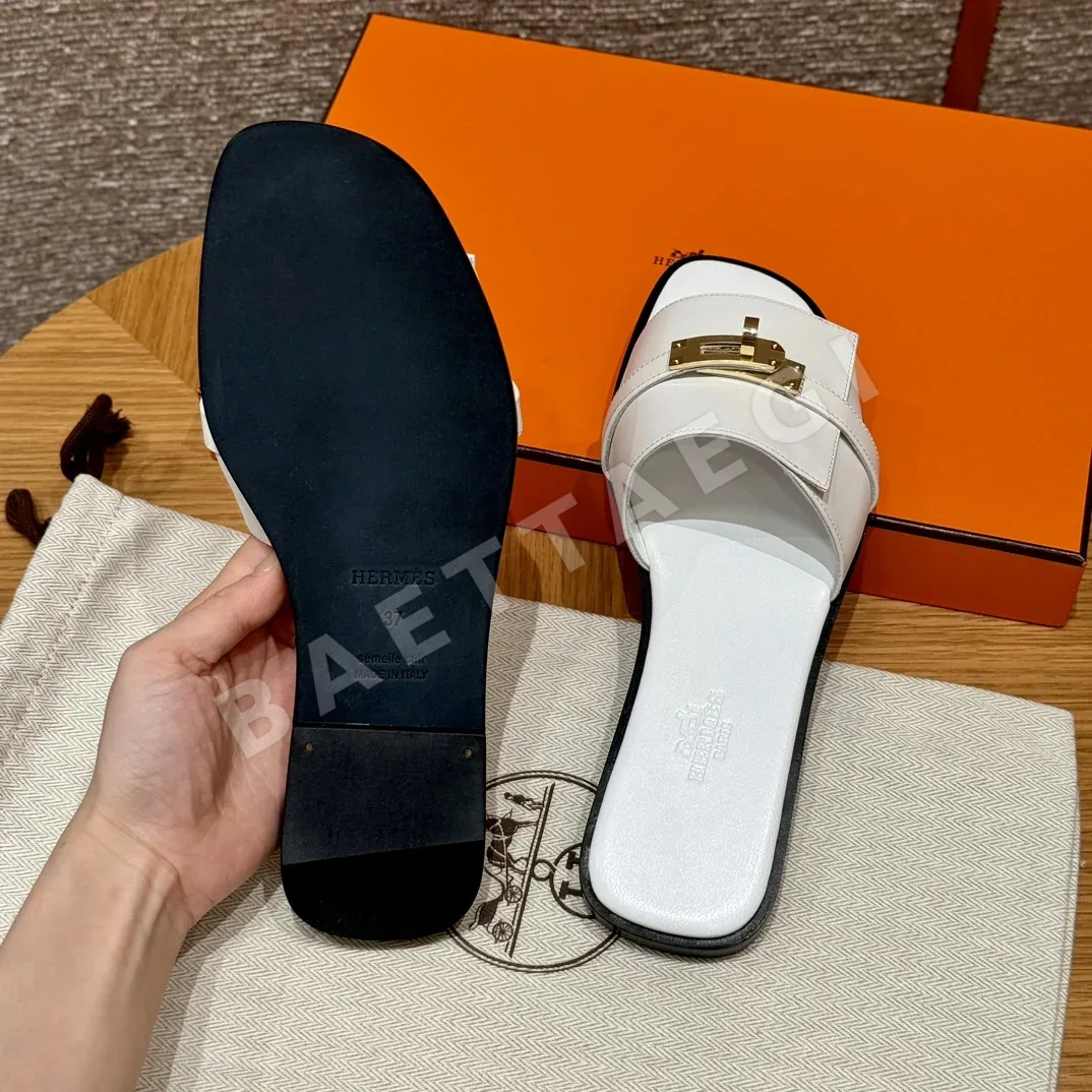 에르메스 줄리아 샌들 화이트 카프스킨 골드 하드웨어 상세 이미지 6