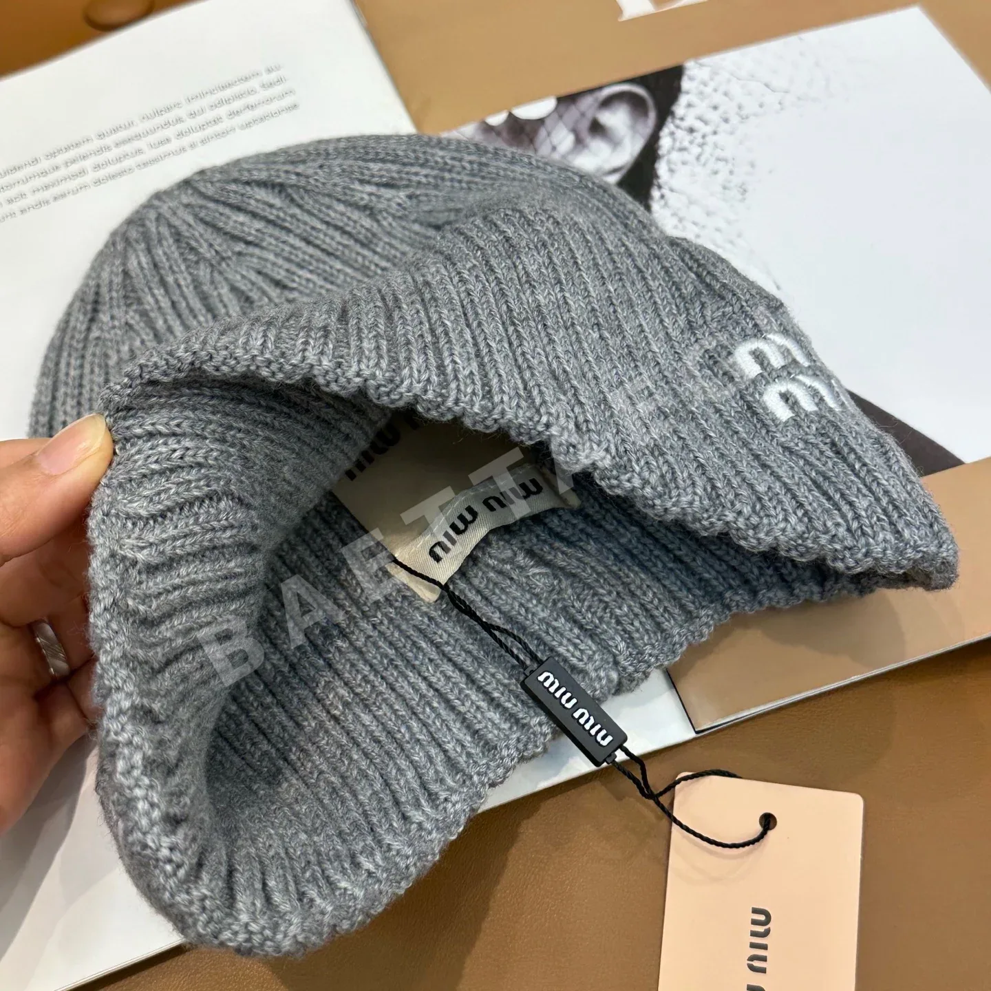 미우미우 모자 81416 Miu Miu Cap 상세 이미지 2