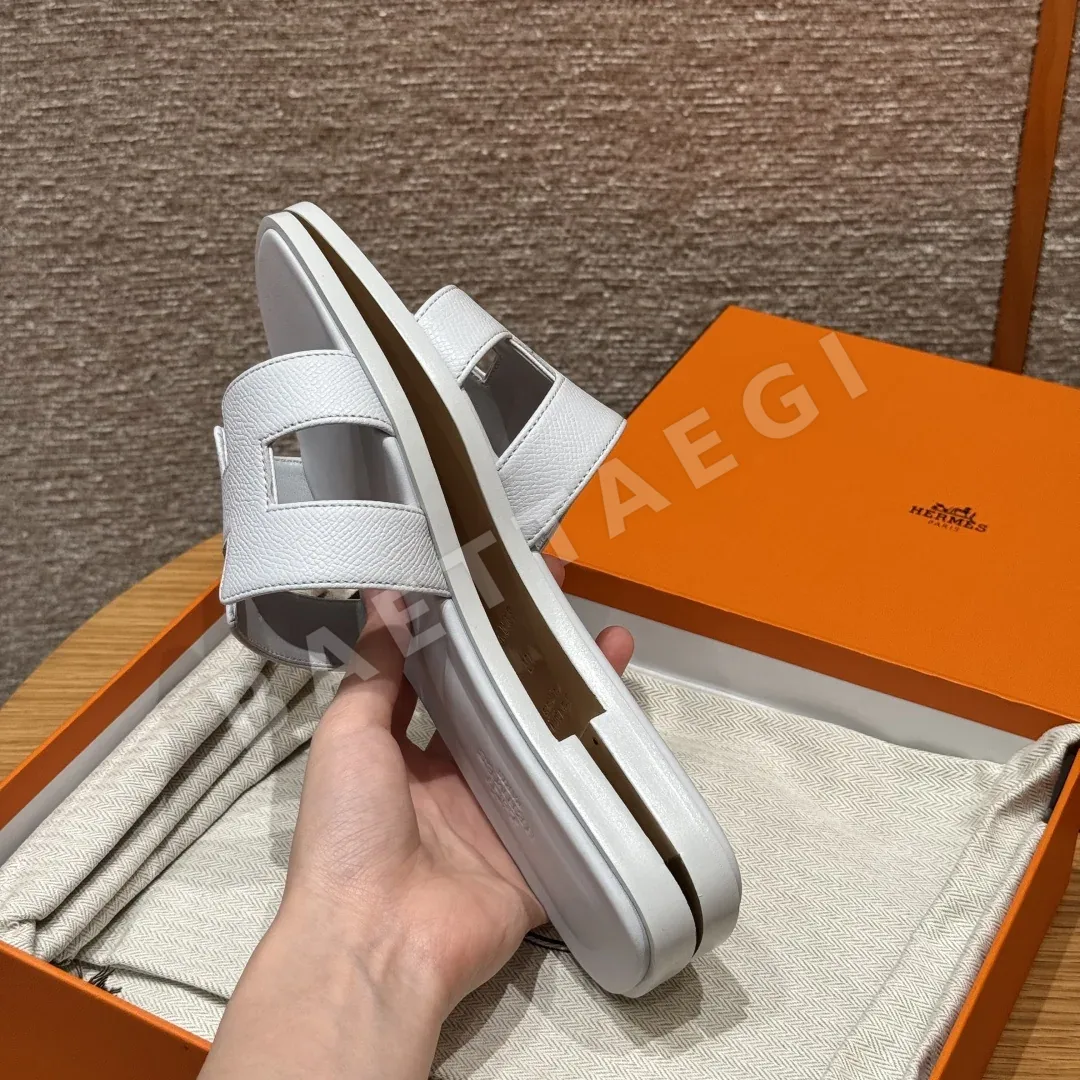 에르메스 오란 샌들 블루샤시에 가죽 H 컷아웃 상세 이미지 8