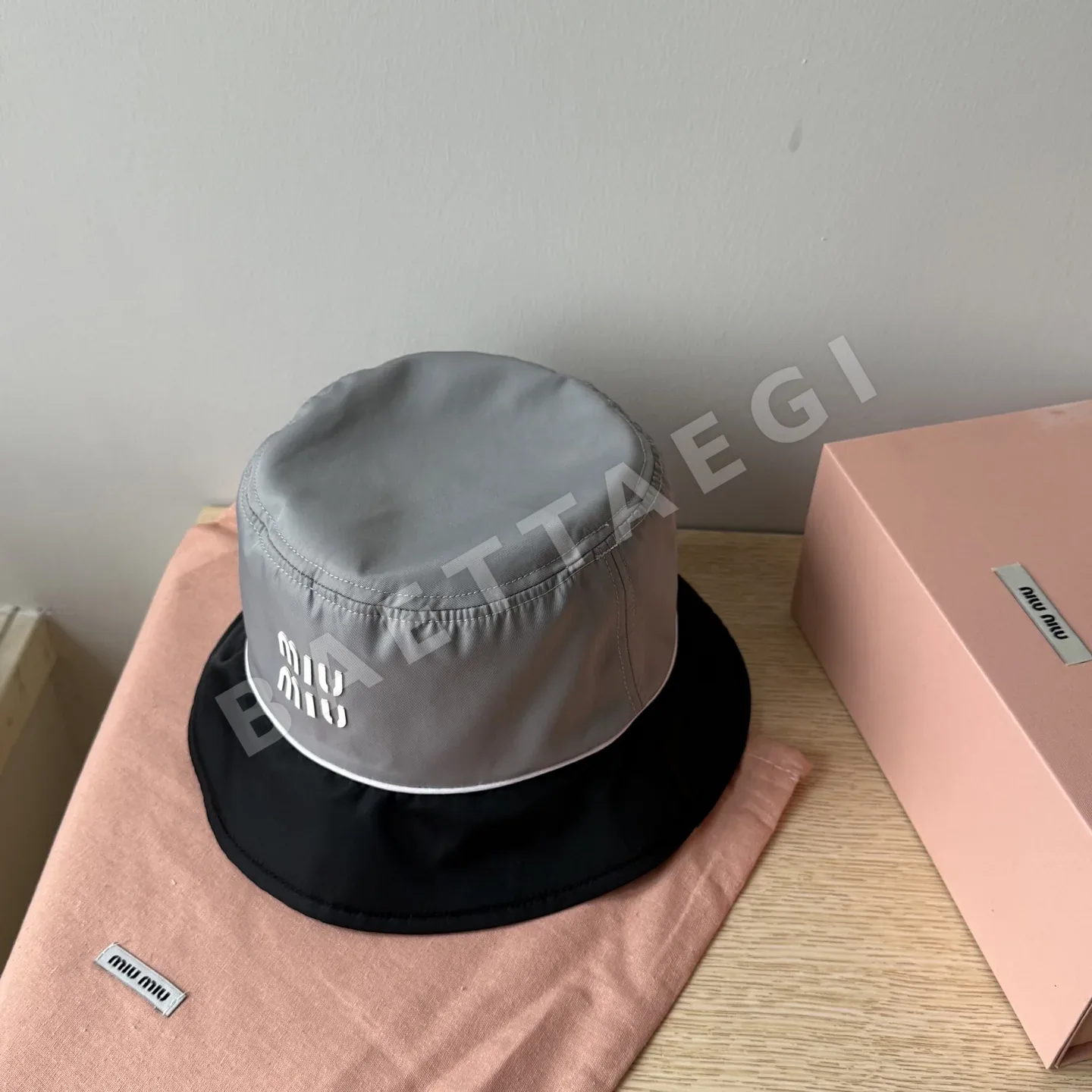 미우미우 모자 81296 Miu Miu Cap 상세 이미지 3